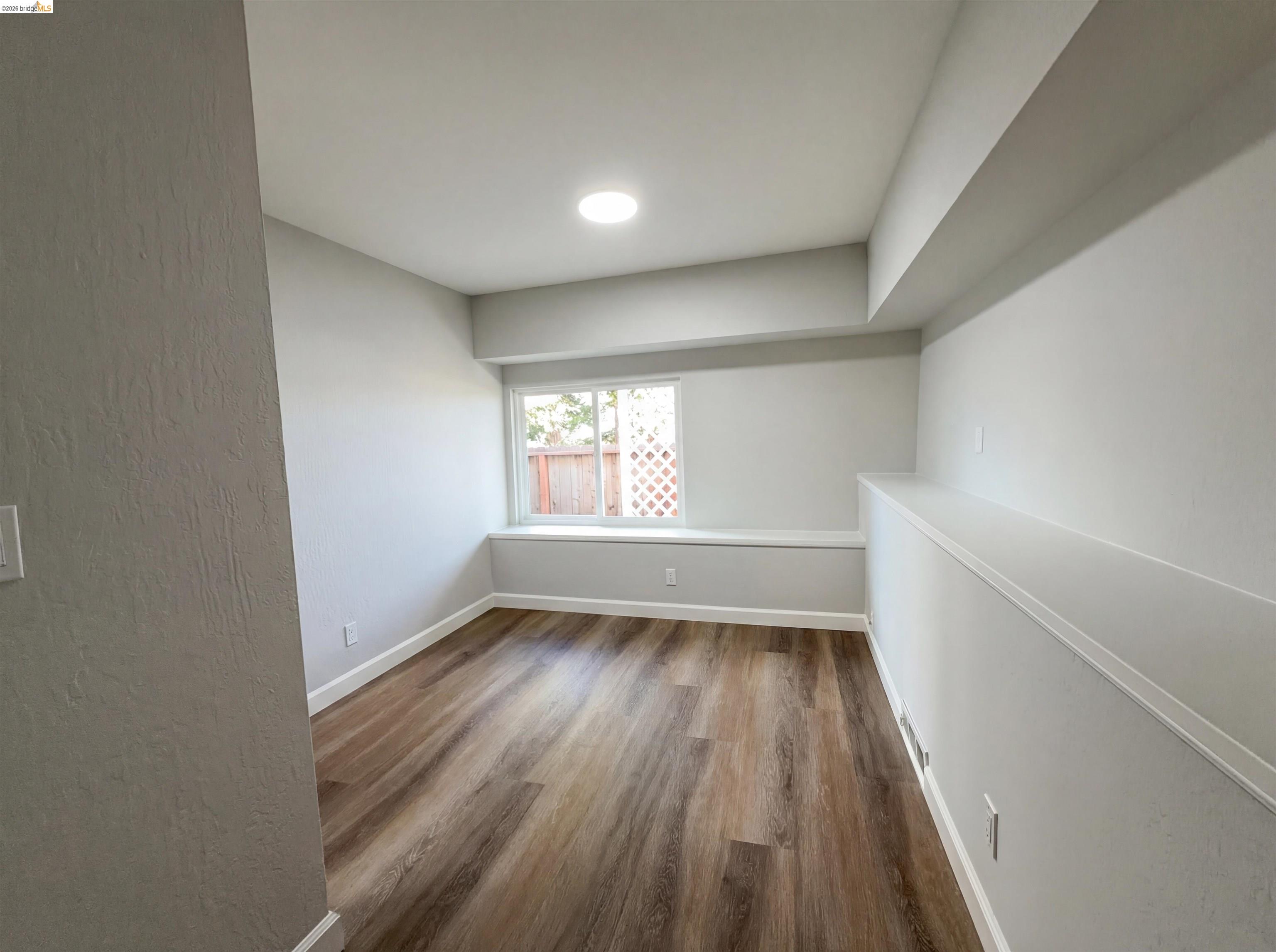 Detail Gallery Image 31 of 42 For 2291 Yale St, Martinez,  CA 94553 - 2 Beds | 2/1 Baths