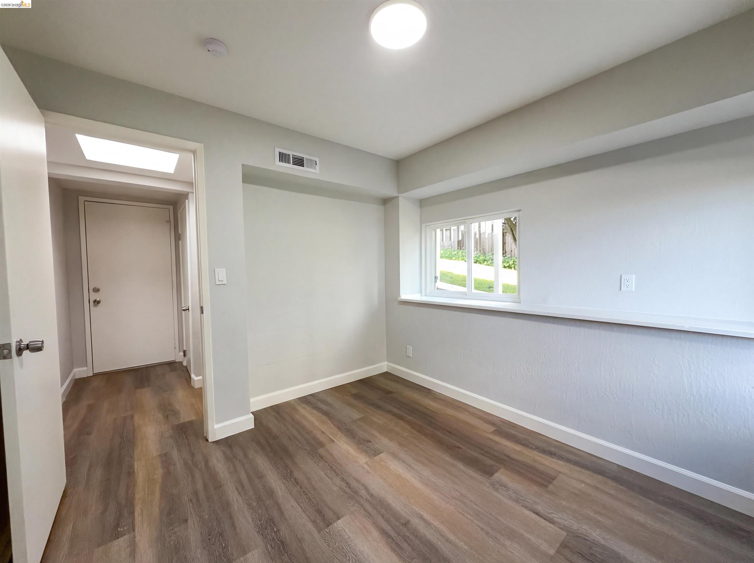 Detail Gallery Image 33 of 42 For 2291 Yale St, Martinez,  CA 94553 - 2 Beds | 2/1 Baths