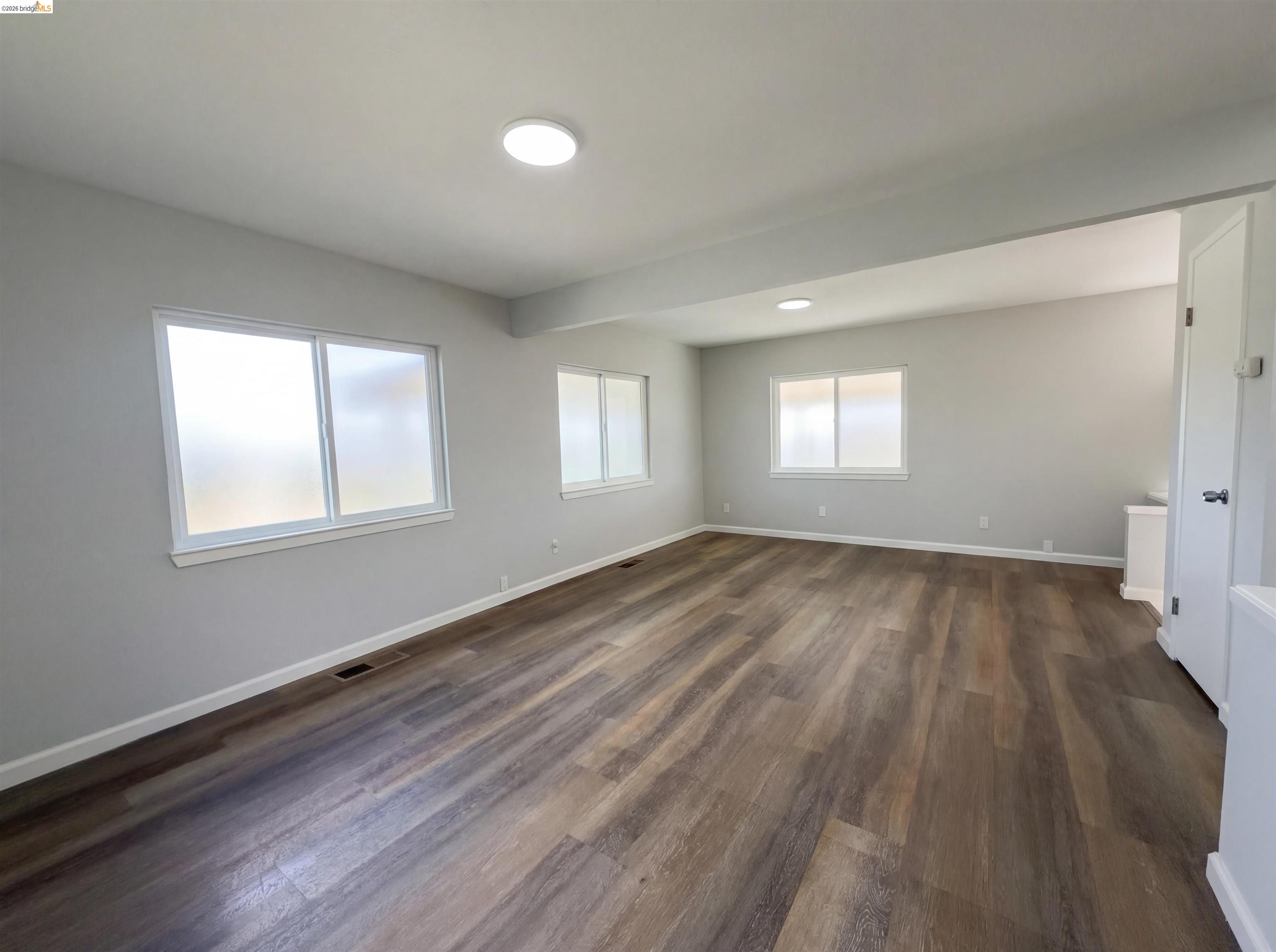 Detail Gallery Image 9 of 42 For 2291 Yale St, Martinez,  CA 94553 - 2 Beds | 2/1 Baths