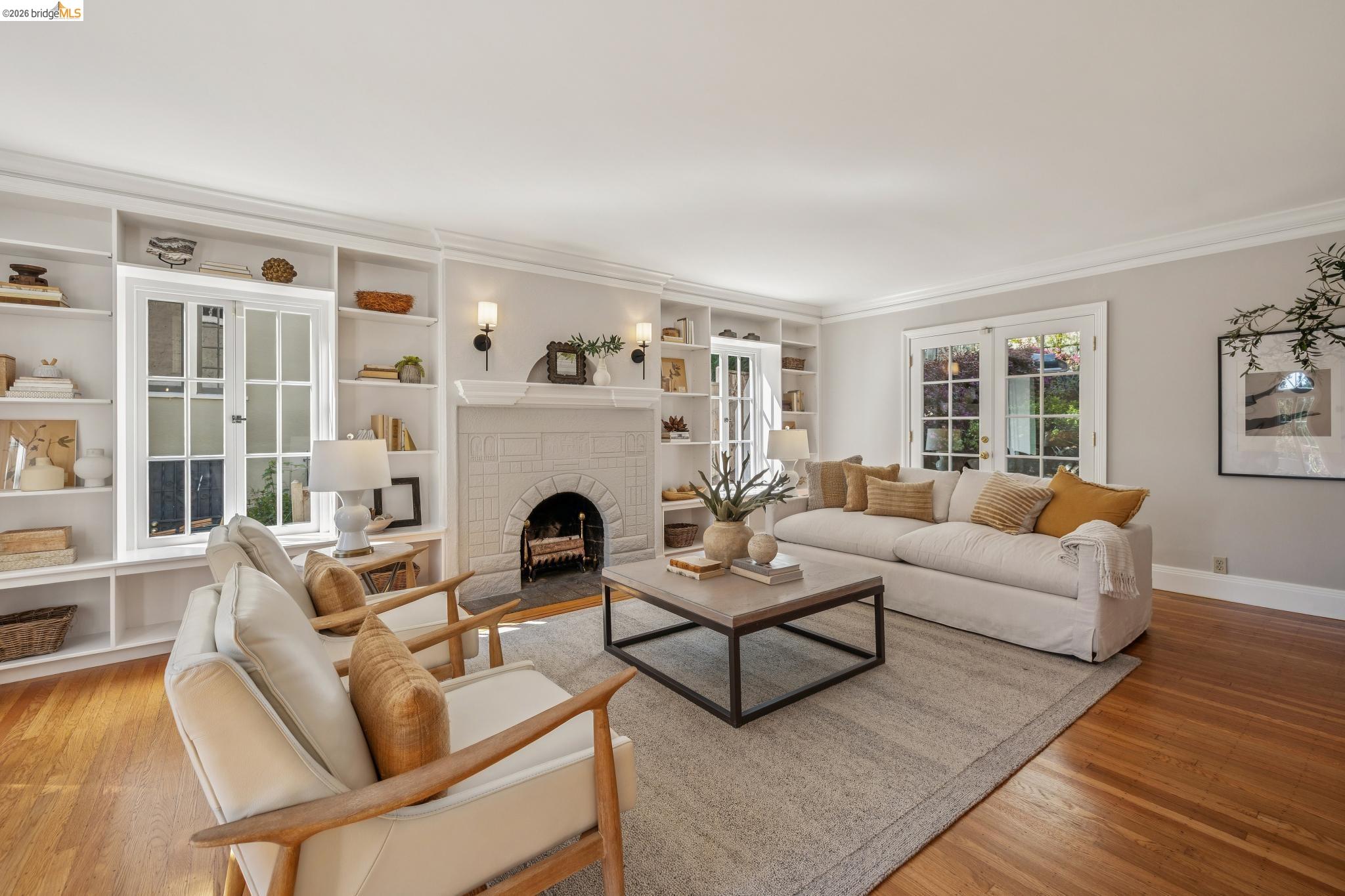 Detail Gallery Image 11 of 59 For 900 Rosemount Rd, Oakland,  CA 94610 - 3 Beds | 2 Baths