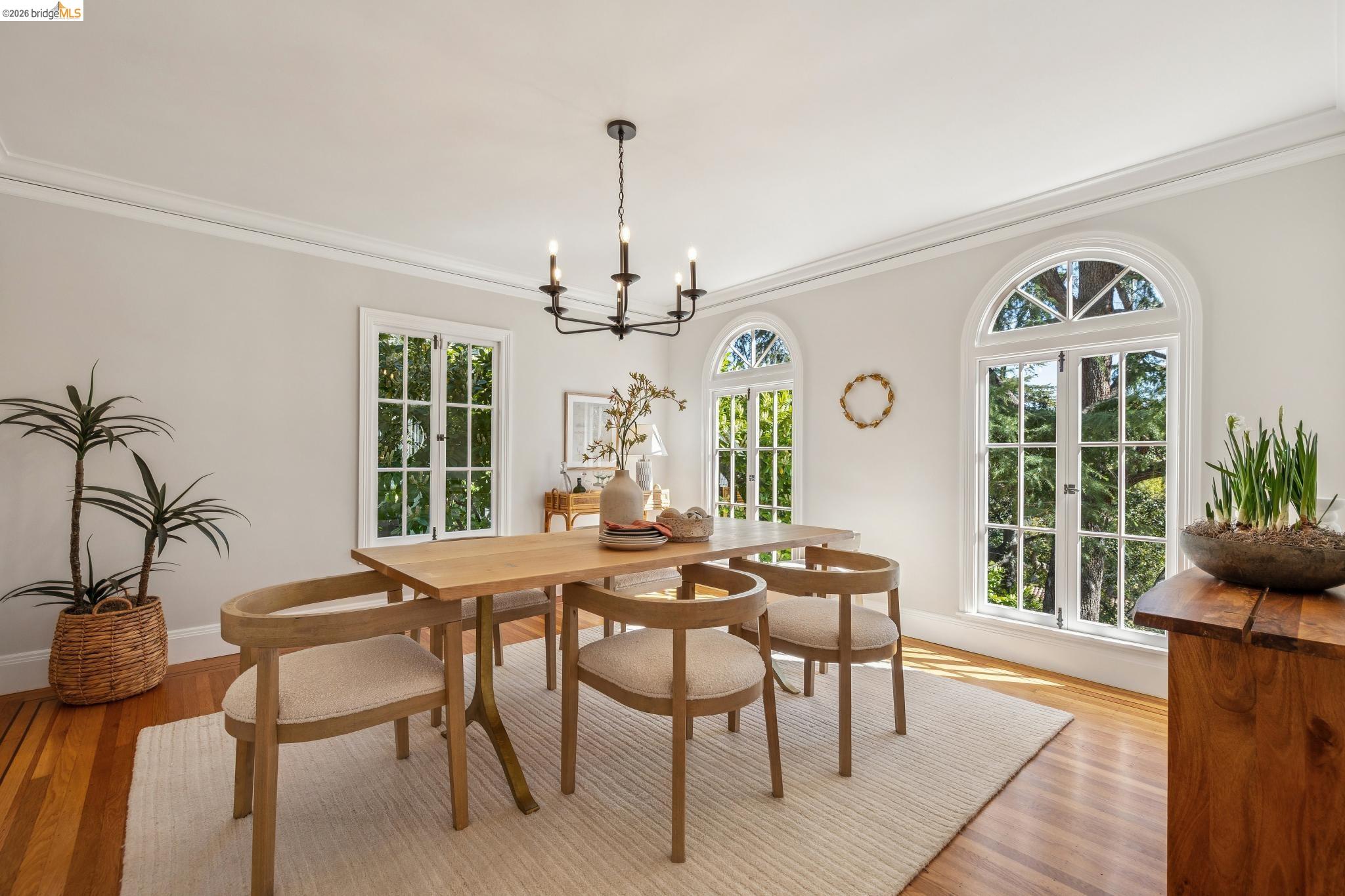 Detail Gallery Image 22 of 59 For 900 Rosemount Rd, Oakland,  CA 94610 - 3 Beds | 2 Baths