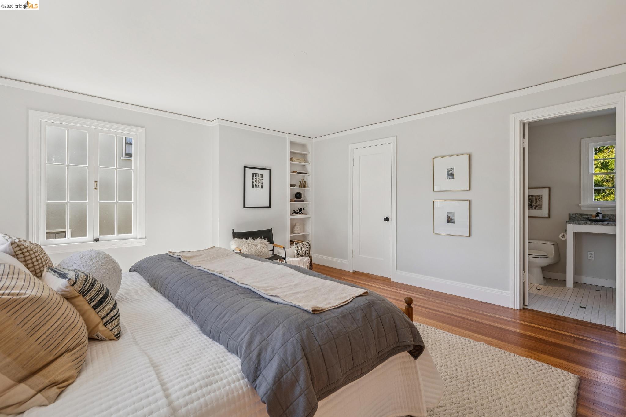 Detail Gallery Image 42 of 59 For 900 Rosemount Rd, Oakland,  CA 94610 - 3 Beds | 2 Baths