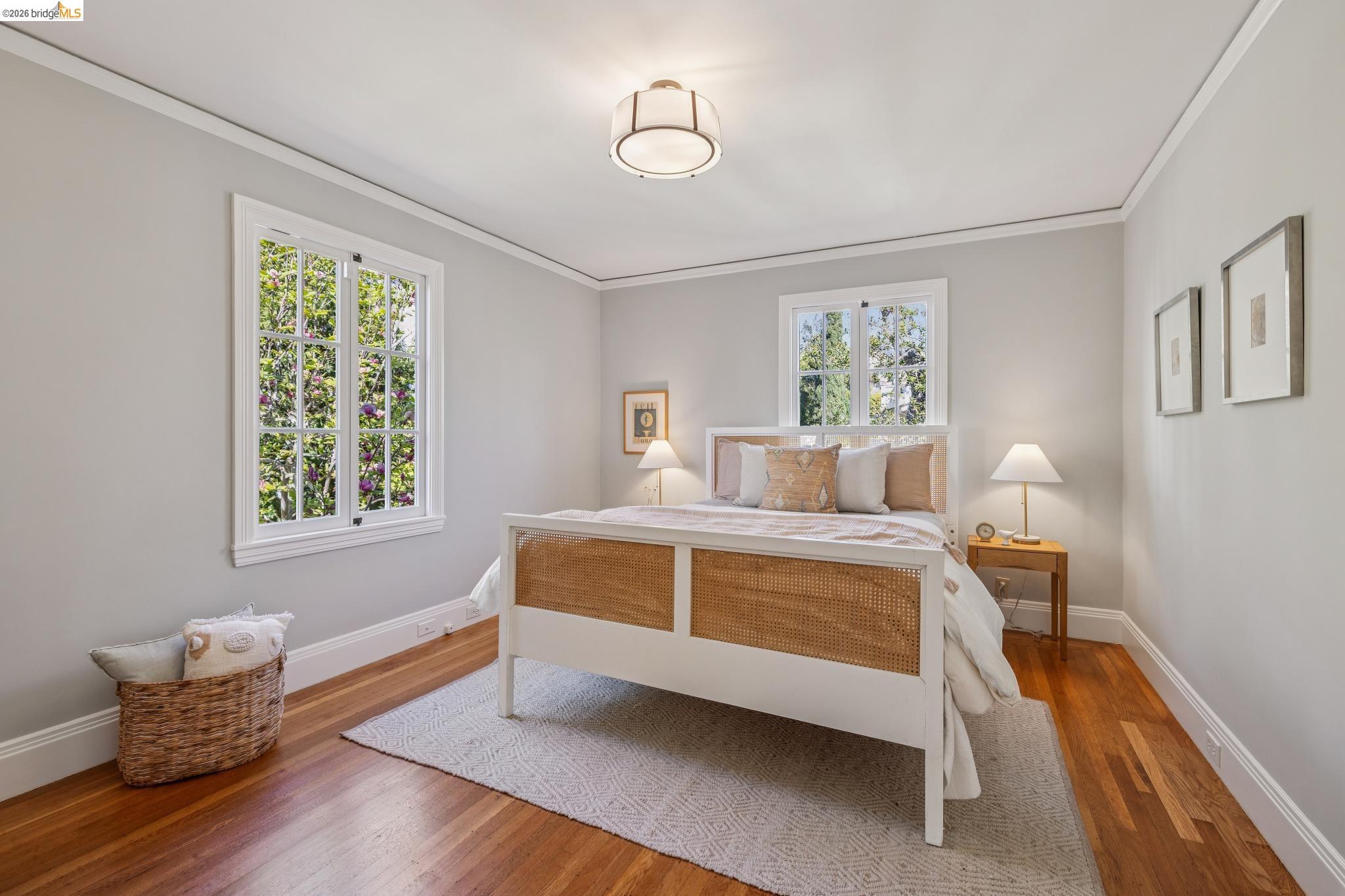 Detail Gallery Image 48 of 59 For 900 Rosemount Rd, Oakland,  CA 94610 - 3 Beds | 2 Baths