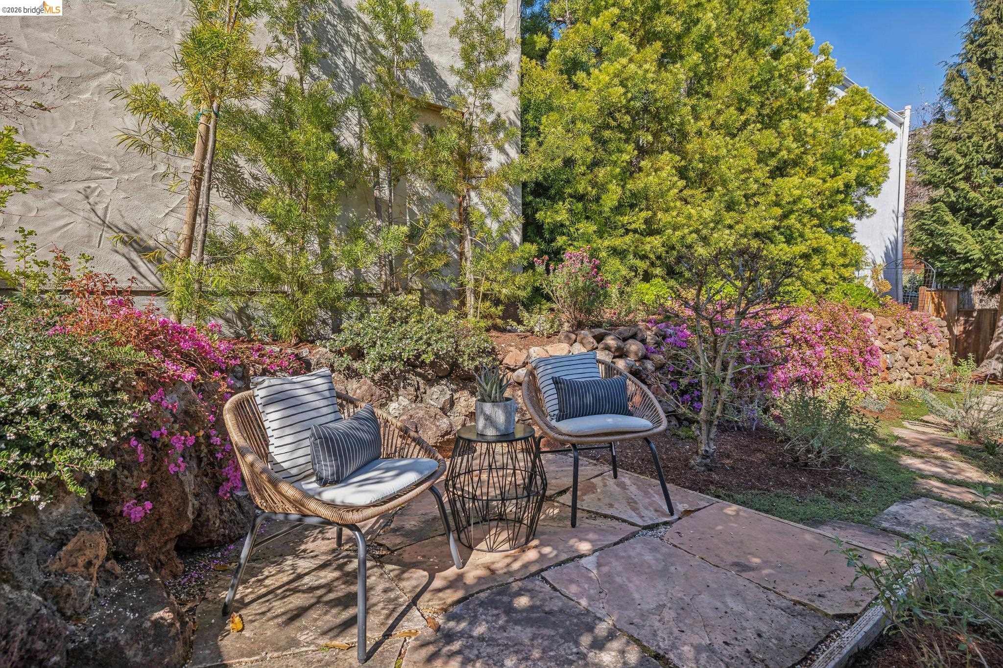 Detail Gallery Image 57 of 59 For 900 Rosemount Rd, Oakland,  CA 94610 - 3 Beds | 2 Baths