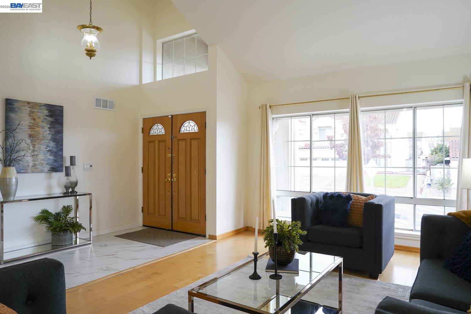 Detail Gallery Image 3 of 24 For 2235 Skyline Dr, Milpitas,  CA 95035 - 4 Beds | 3 Baths