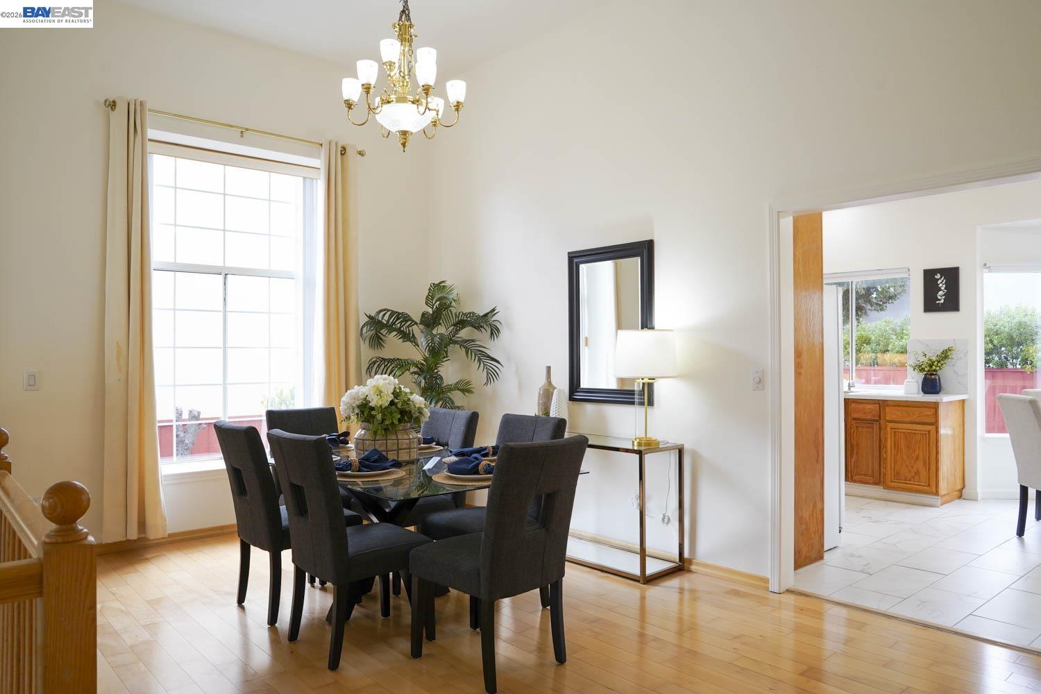 Detail Gallery Image 5 of 24 For 2235 Skyline Dr, Milpitas,  CA 95035 - 4 Beds | 3 Baths