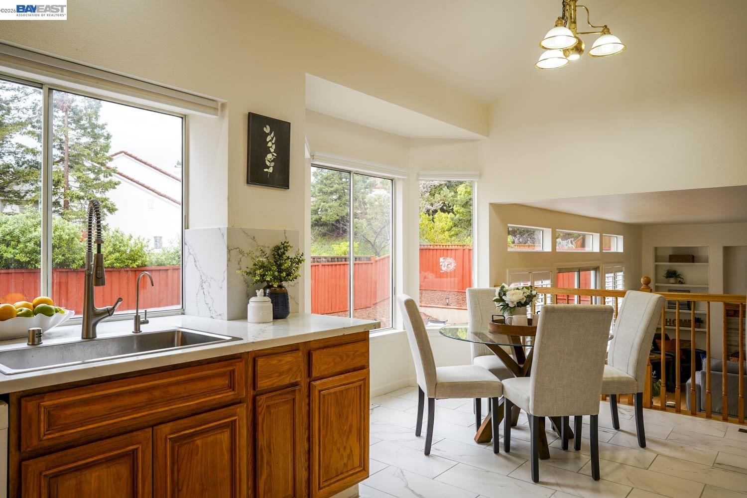 Detail Gallery Image 6 of 17 For 2235 Skyline Dr, Milpitas,  CA 95035 - 4 Beds | 3 Baths