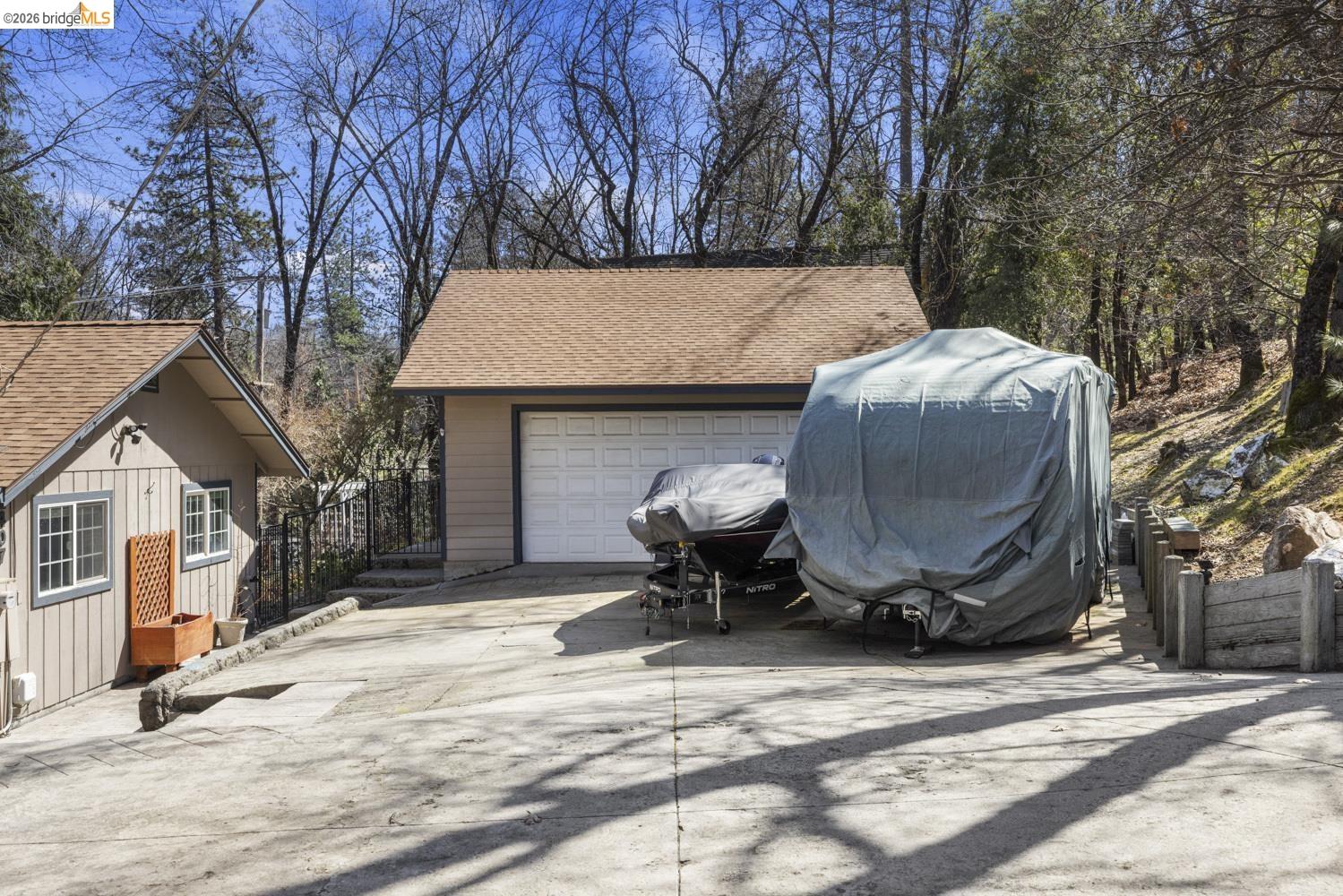 Detail Gallery Image 3 of 36 For 22407 Red River Dr, Sonora,  CA 95370 - 3 Beds | 2 Baths