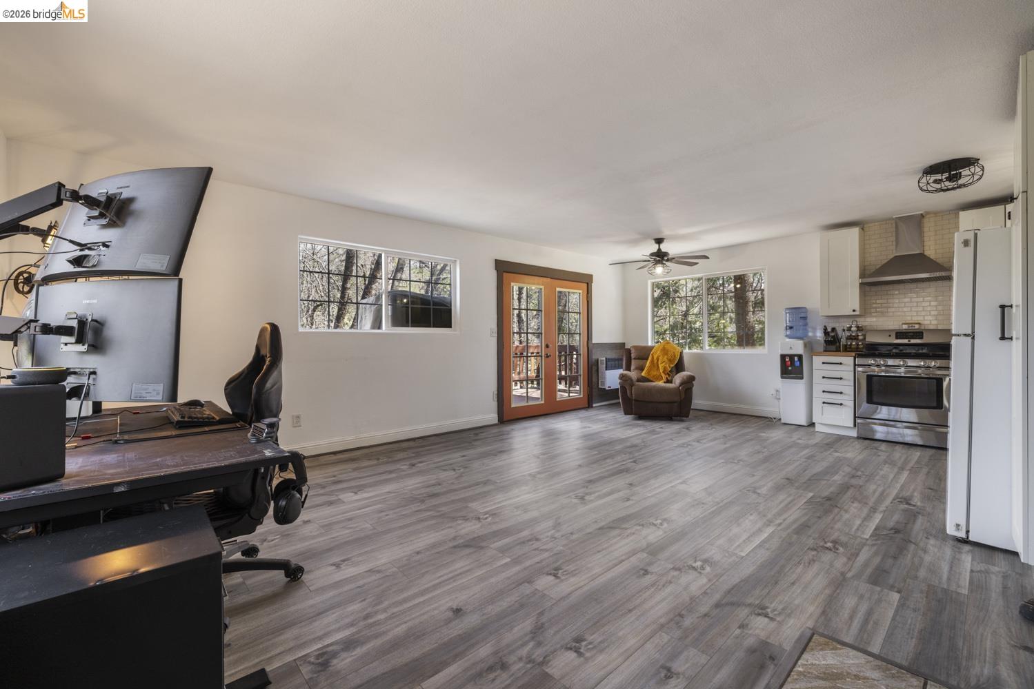 Detail Gallery Image 10 of 36 For 22407 Red River Dr, Sonora,  CA 95370 - 3 Beds | 2 Baths