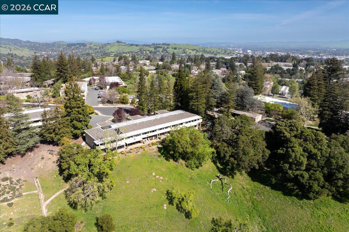 Photo #2: 41127215 Listing: Photo #2