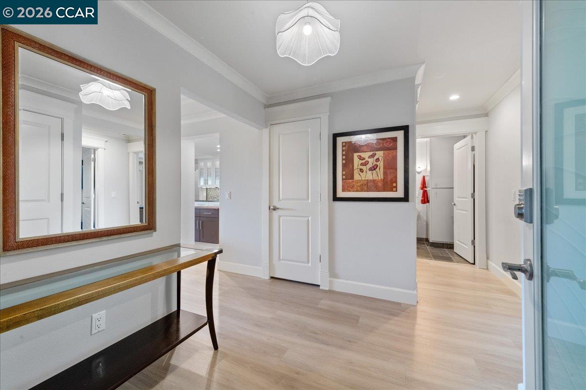 2100 Skycrest Dr UNIT 12, Walnut Creek, CA, 94595