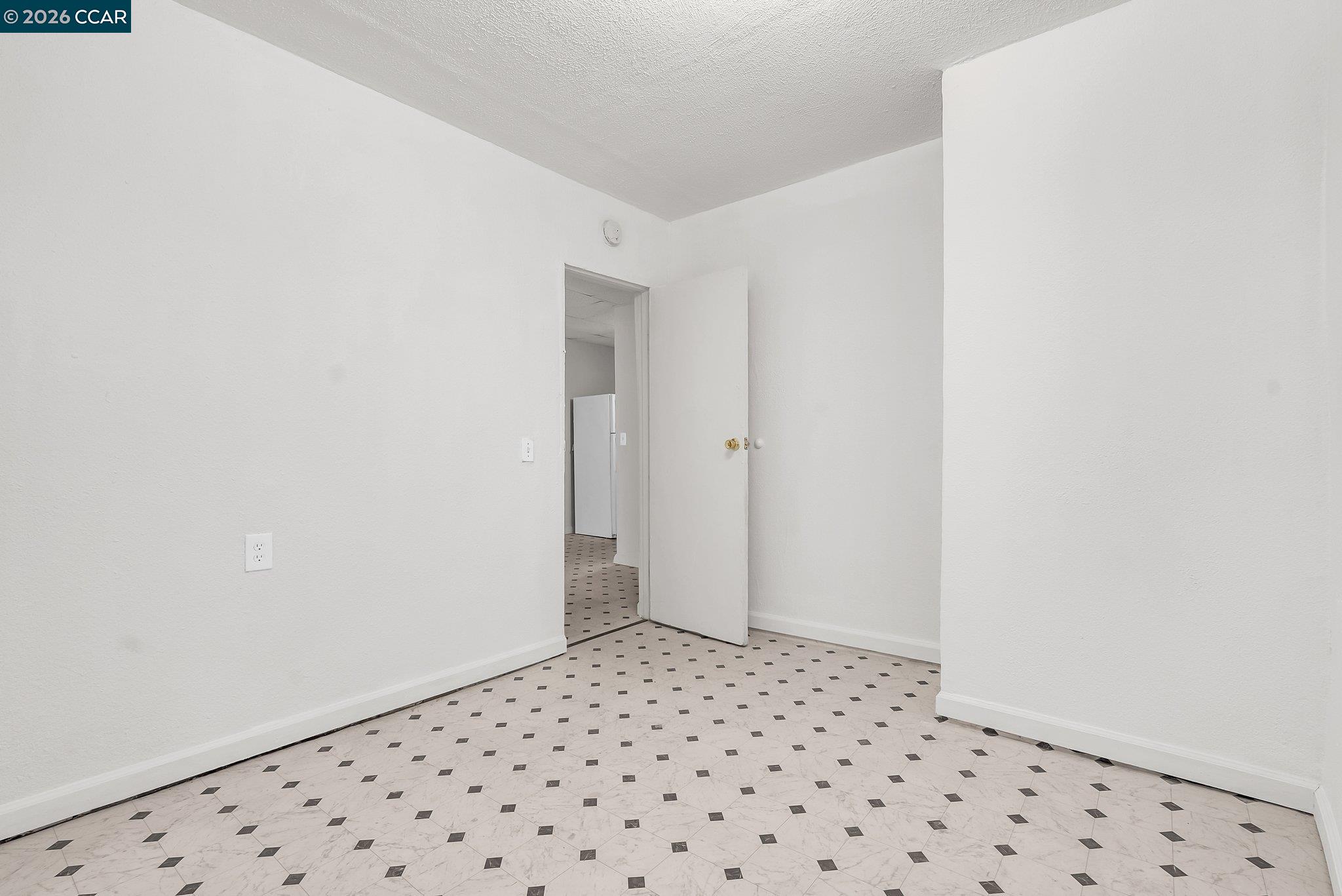 Detail Gallery Image 40 of 53 For 2150 35th Ave, Oakland,  CA 94601 - – Beds | – Baths