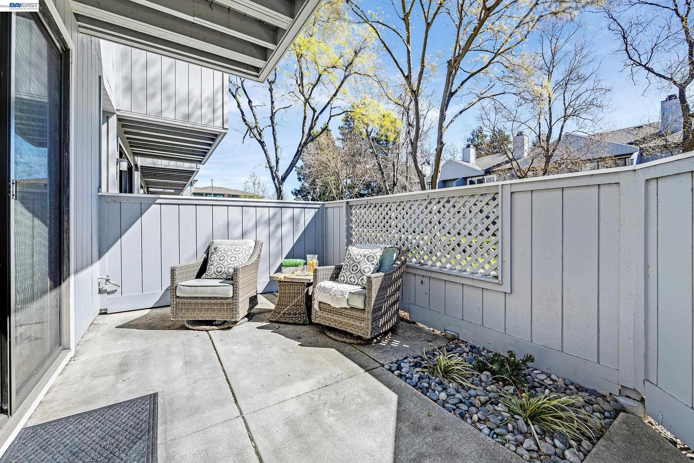 Detail Gallery Image 11 of 45 For 210 Sunspring Ct, Pleasant Hill,  CA 94523 - 3 Beds | 2/1 Baths