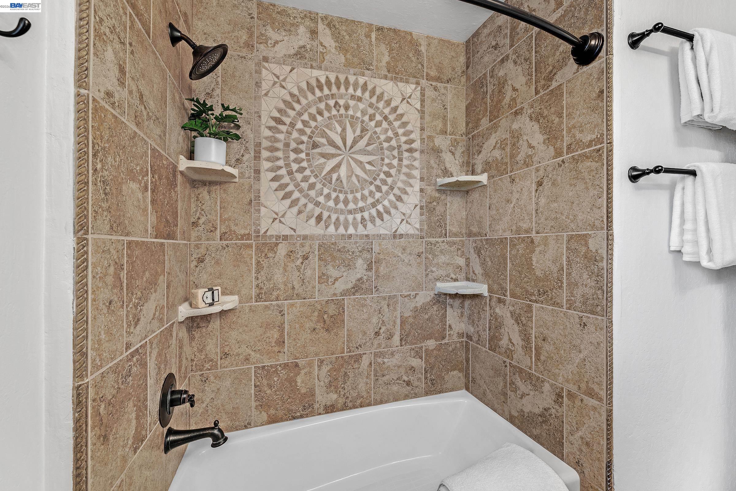 Detail Gallery Image 26 of 45 For 210 Sunspring Ct, Pleasant Hill,  CA 94523 - 3 Beds | 2/1 Baths