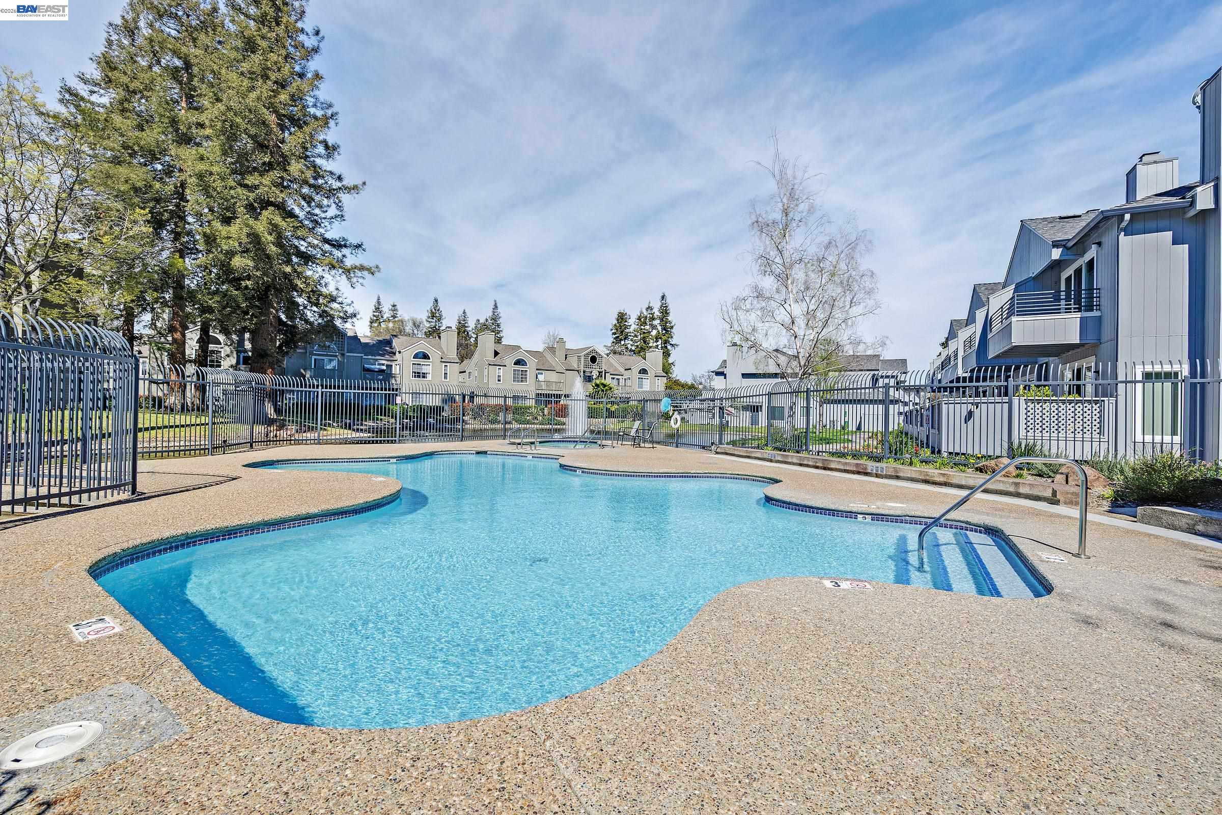 Detail Gallery Image 37 of 45 For 210 Sunspring Ct, Pleasant Hill,  CA 94523 - 3 Beds | 2/1 Baths