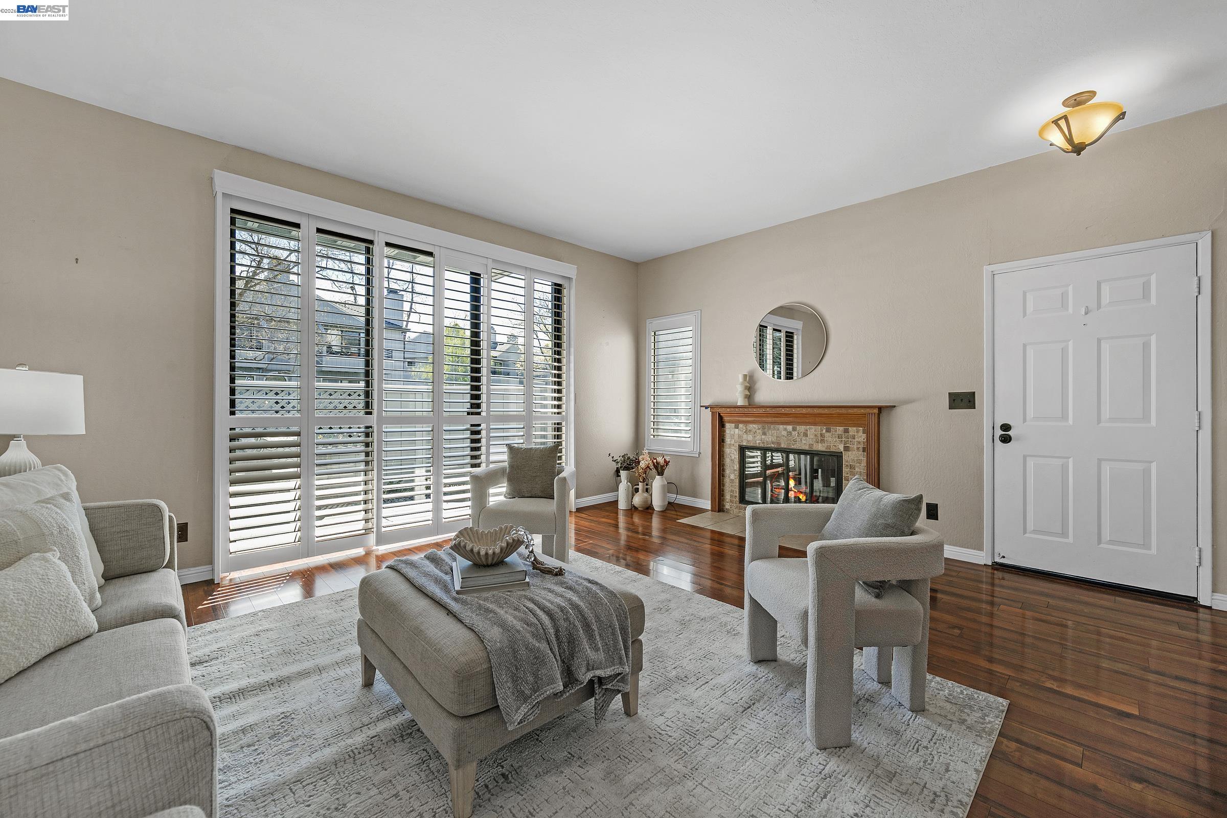 Detail Gallery Image 7 of 45 For 210 Sunspring Ct, Pleasant Hill,  CA 94523 - 3 Beds | 2/1 Baths