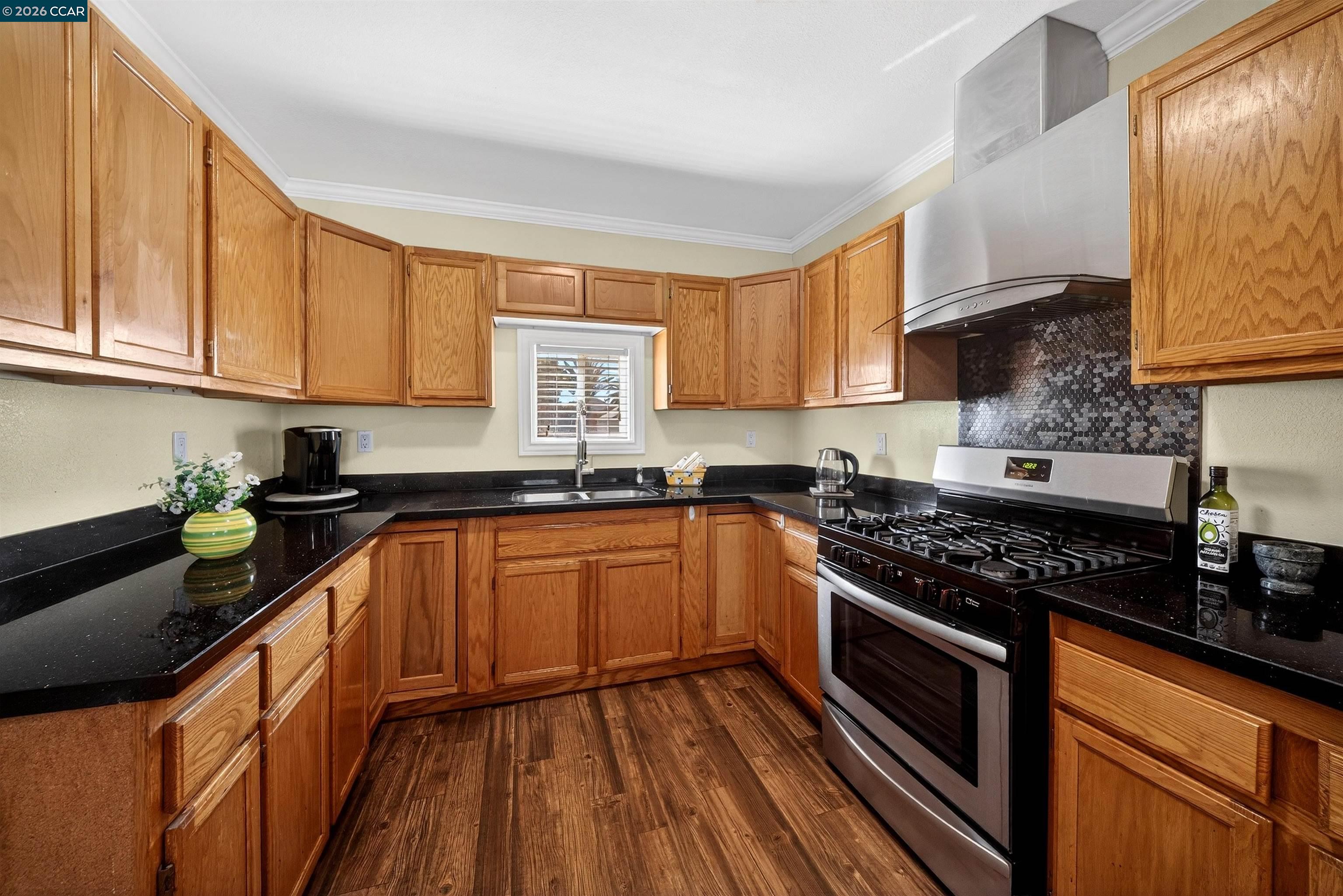 Detail Gallery Image 17 of 39 For 2138 Market Ave, San Pablo,  CA 94806 - 2 Beds | 1 Baths