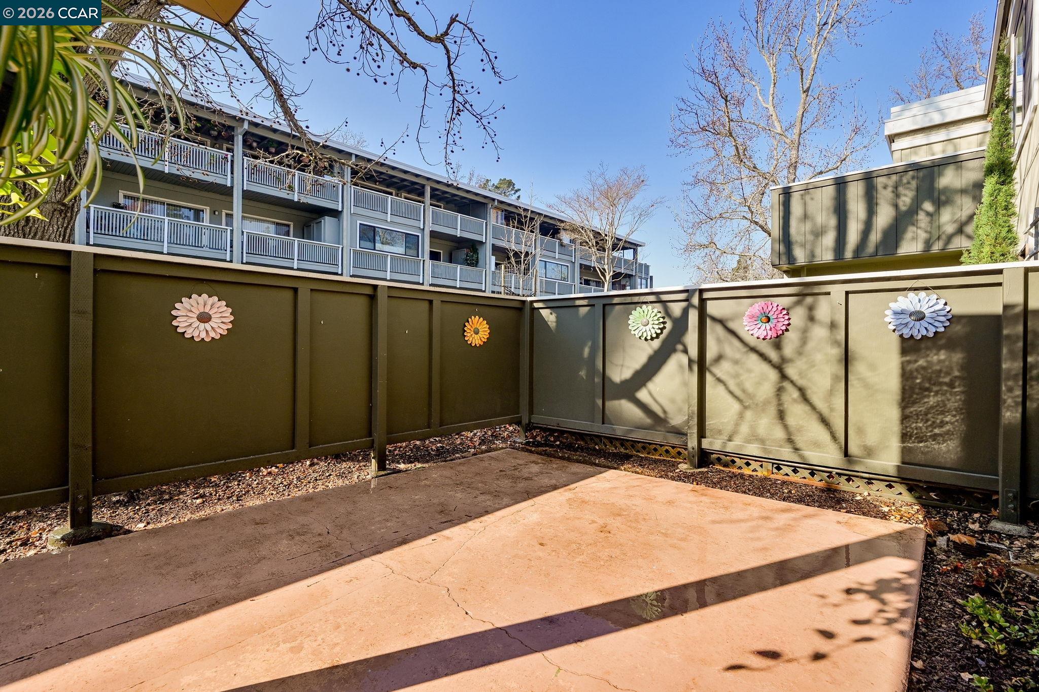 Detail Gallery Image 19 of 37 For 1116 Running Springs #6,  Walnut Creek,  CA 94595 - 2 Beds | 1 Baths