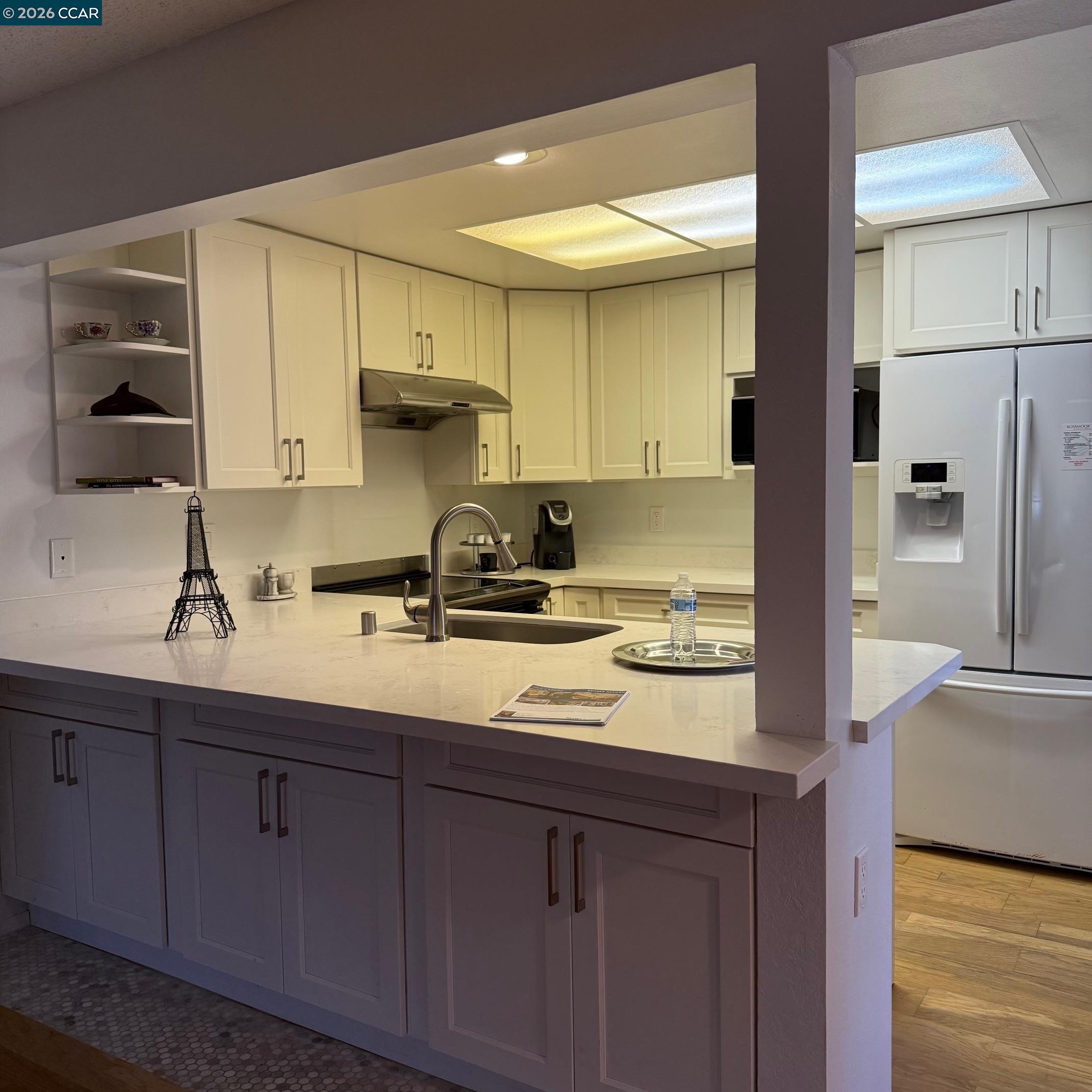 Photo #7: 41127220 Listing: Photo #7