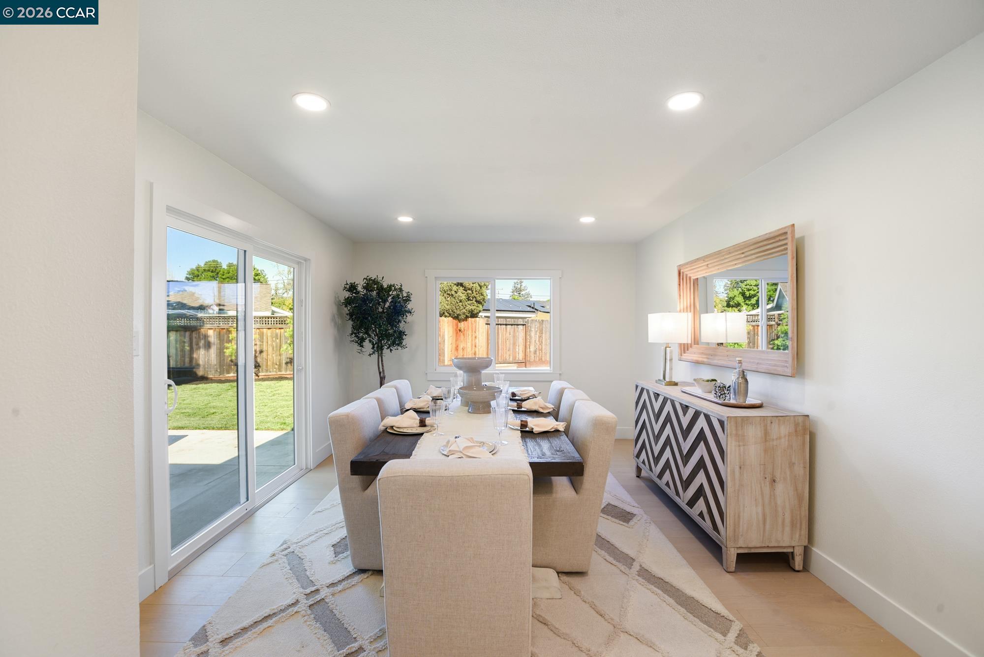 Detail Gallery Image 18 of 51 For 1543 Laverne Ct, Concord,  CA 94521 - 4 Beds | 2 Baths