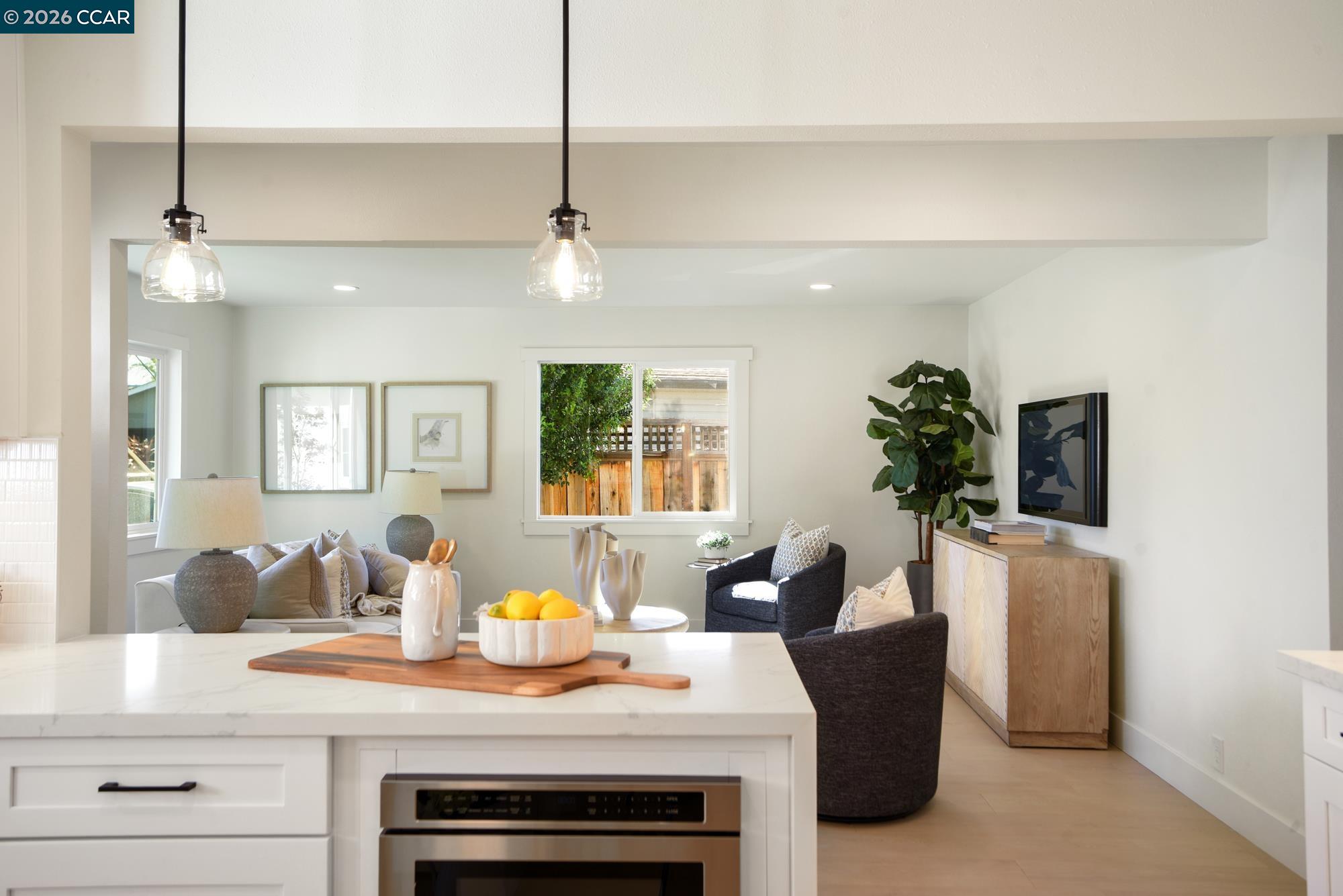 Detail Gallery Image 19 of 51 For 1543 Laverne Ct, Concord,  CA 94521 - 4 Beds | 2 Baths