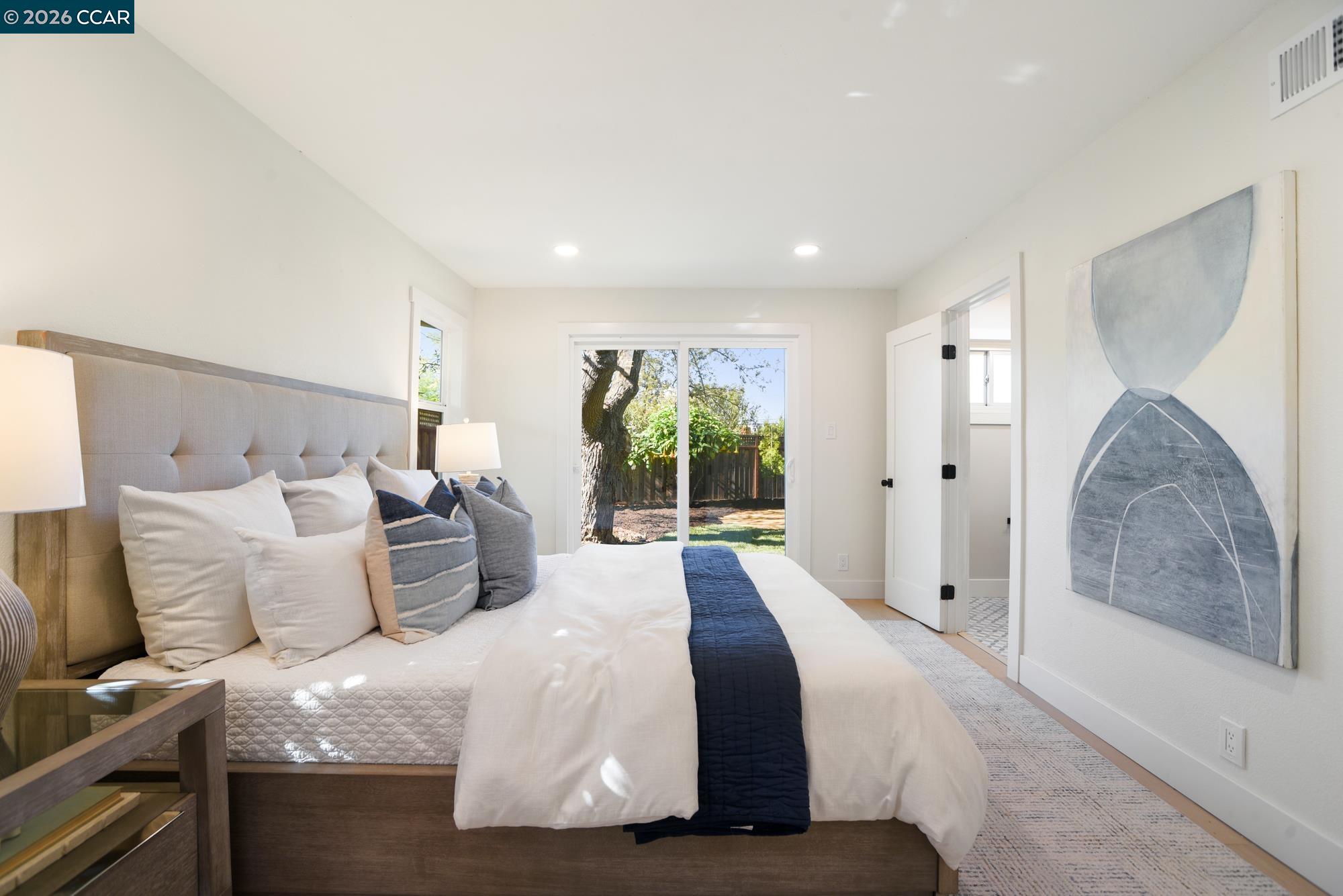 Detail Gallery Image 27 of 51 For 1543 Laverne Ct, Concord,  CA 94521 - 4 Beds | 2 Baths