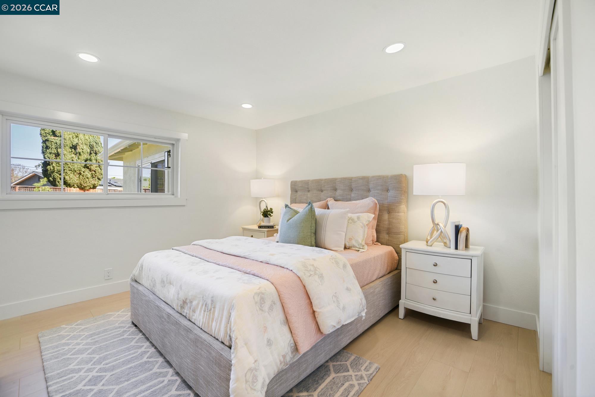 Detail Gallery Image 31 of 51 For 1543 Laverne Ct, Concord,  CA 94521 - 4 Beds | 2 Baths