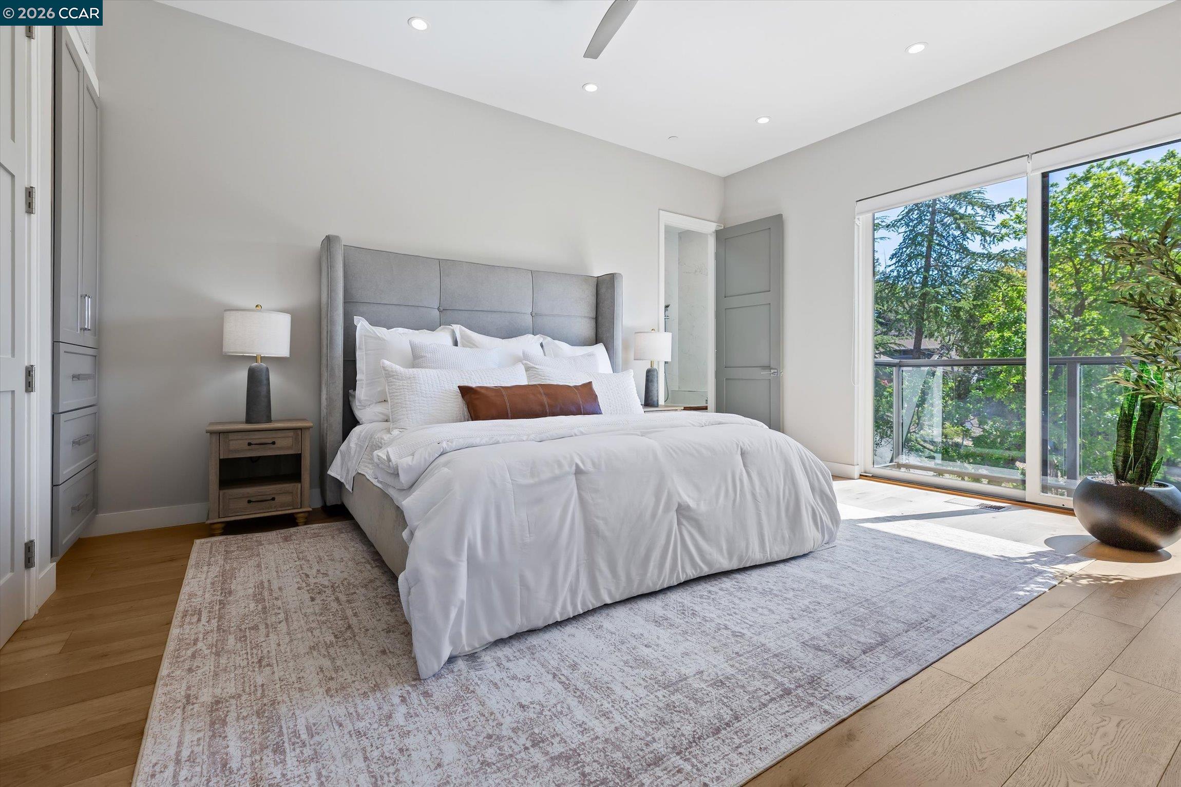 Detail Gallery Image 14 of 51 For 158 Andrea Dr, Walnut Creek,  CA 94596 - 4 Beds | 5 Baths