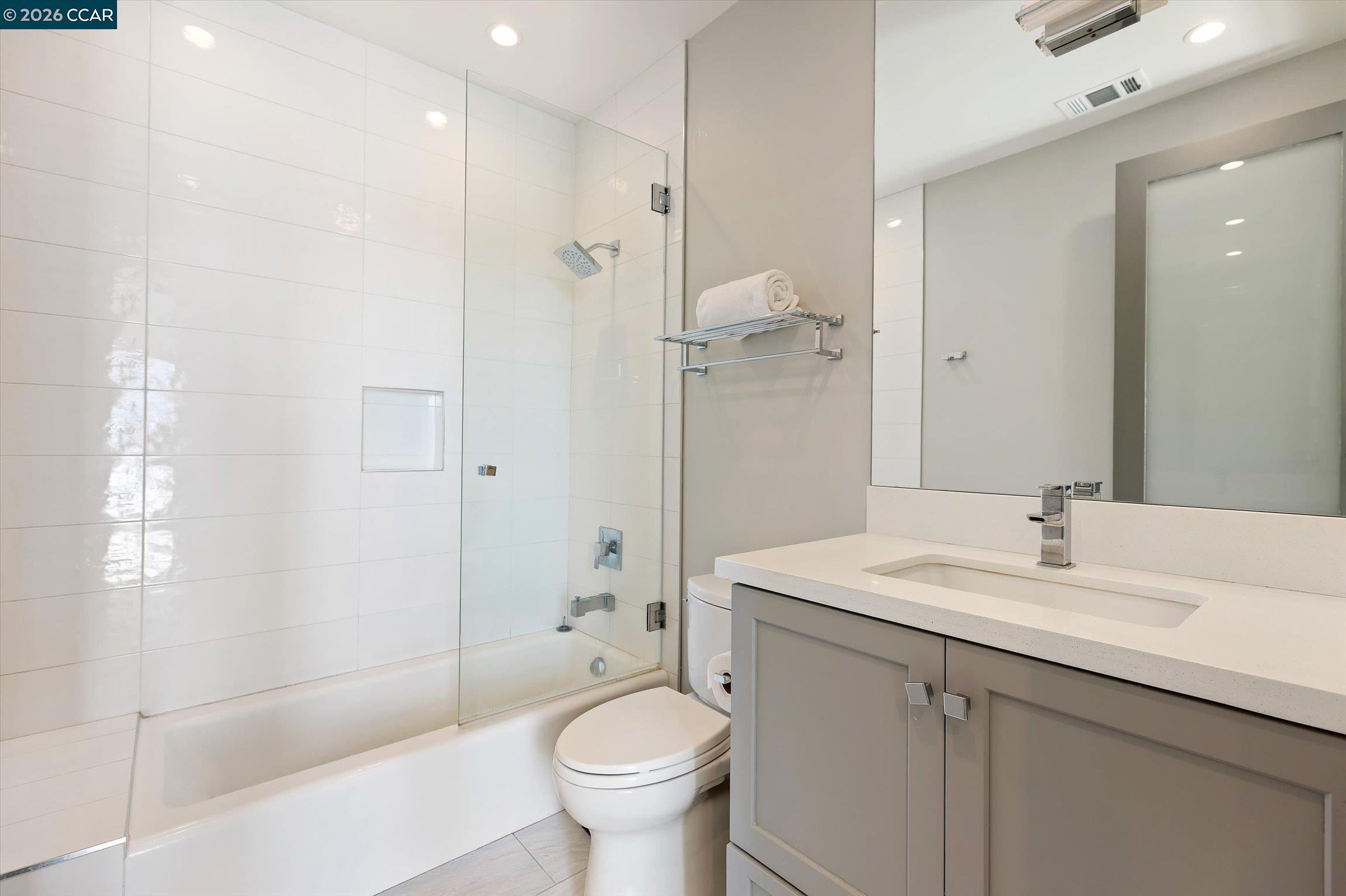 Detail Gallery Image 28 of 51 For 158 Andrea Dr, Walnut Creek,  CA 94596 - 4 Beds | 5 Baths