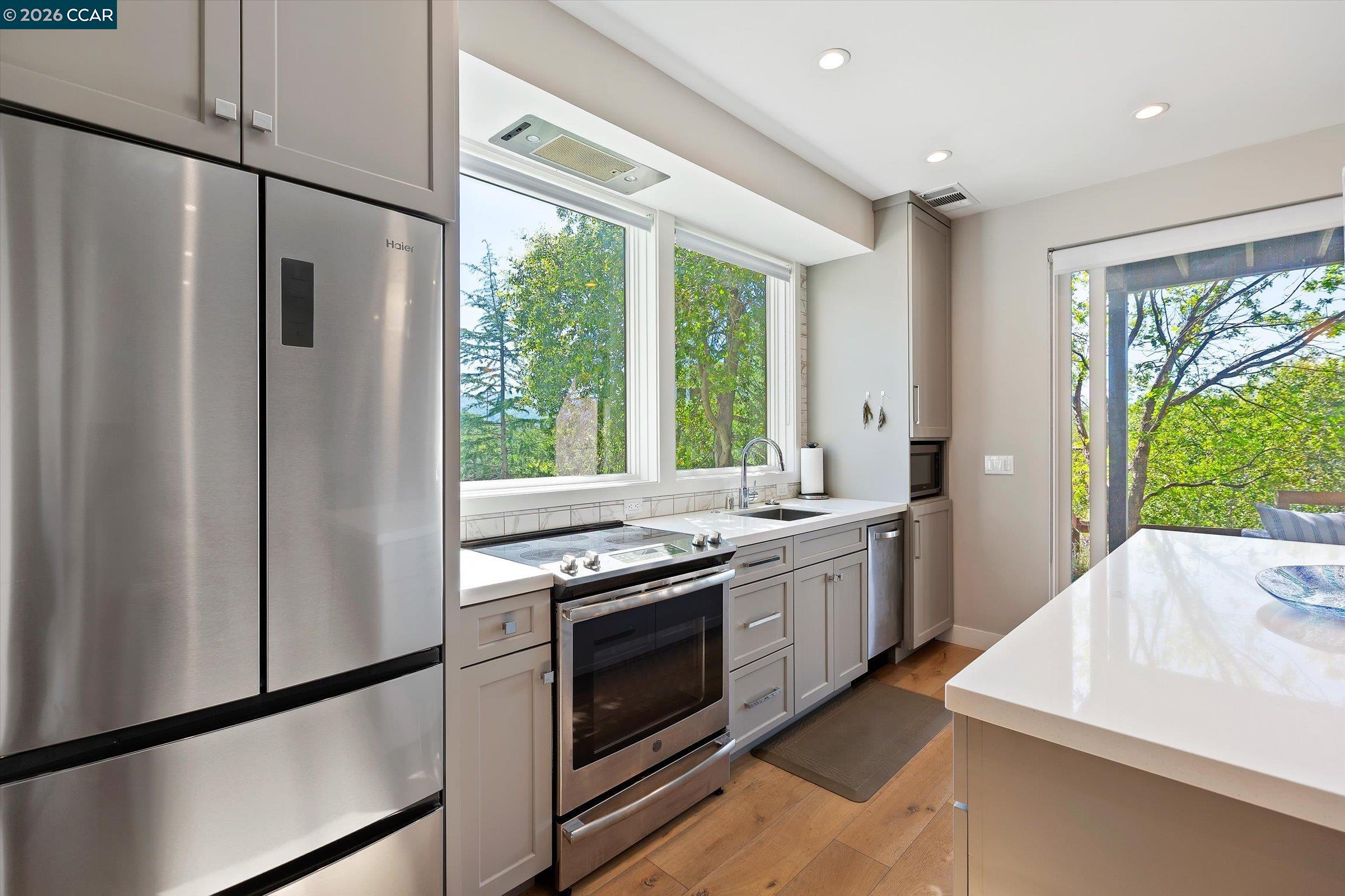 Detail Gallery Image 31 of 51 For 158 Andrea Dr, Walnut Creek,  CA 94596 - 4 Beds | 5 Baths