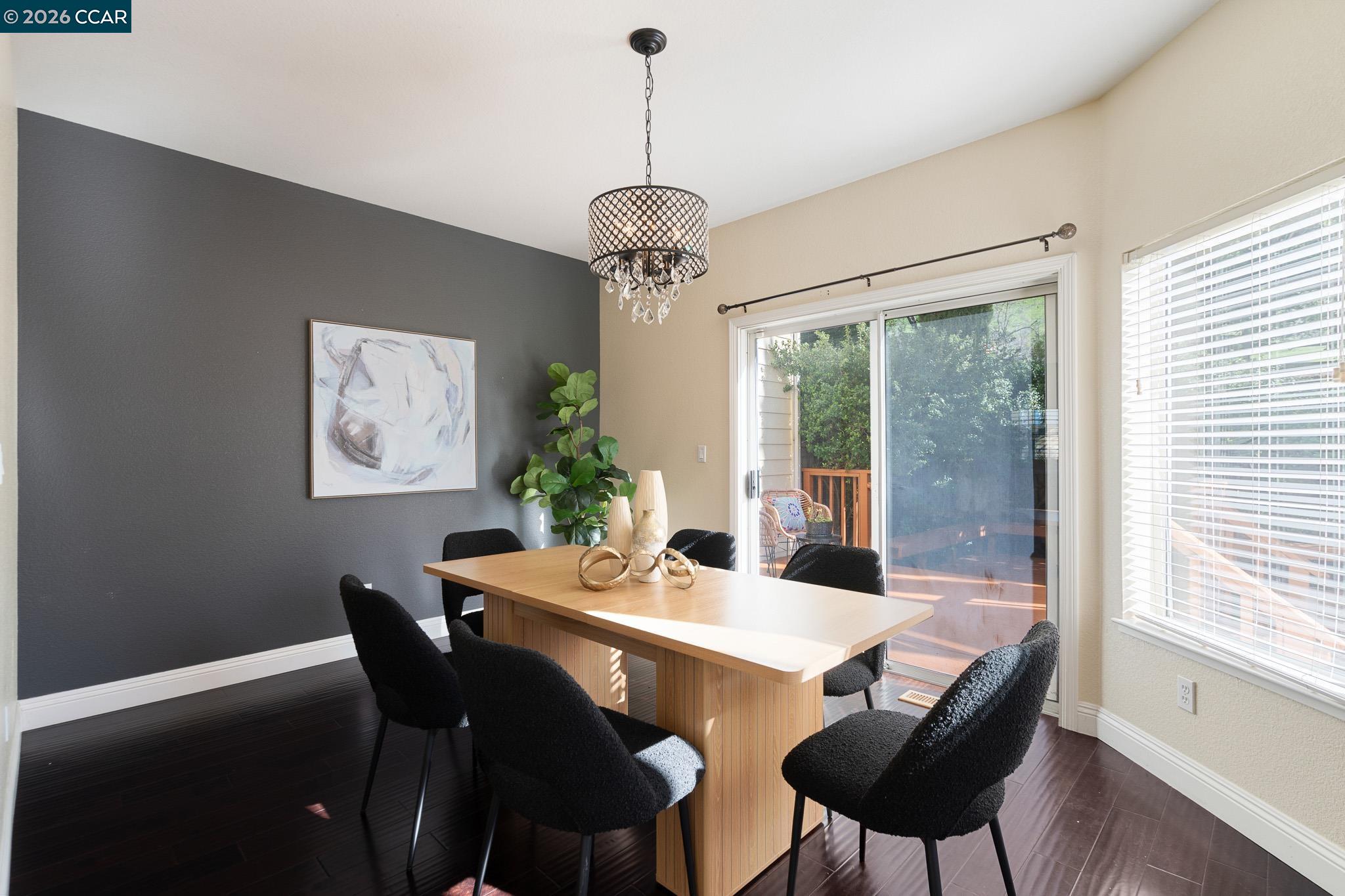 Detail Gallery Image 11 of 55 For 1383 Shell Ln, Clayton,  CA 94517 - 3 Beds | 3 Baths