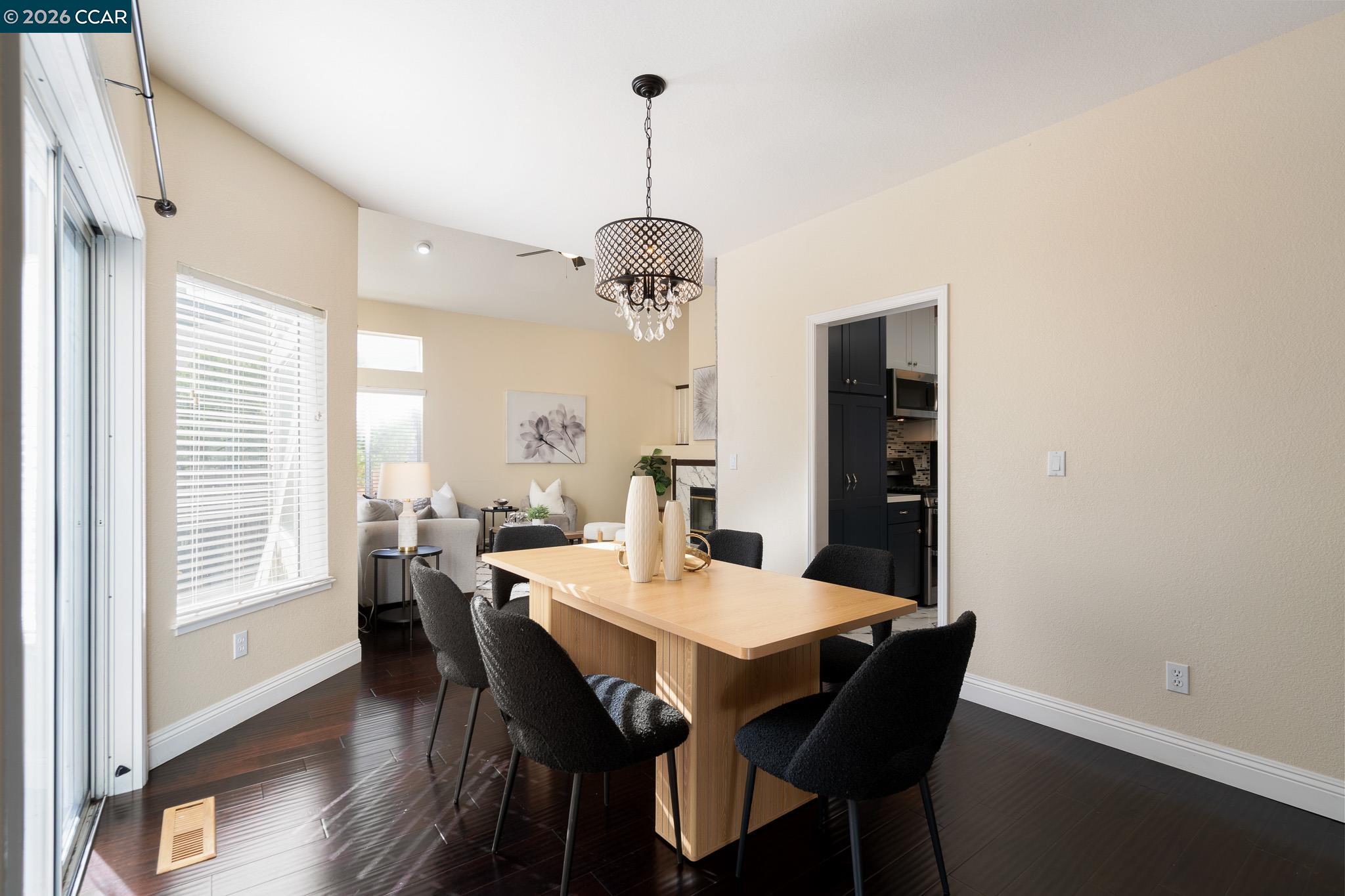 Detail Gallery Image 13 of 55 For 1383 Shell Ln, Clayton,  CA 94517 - 3 Beds | 3 Baths