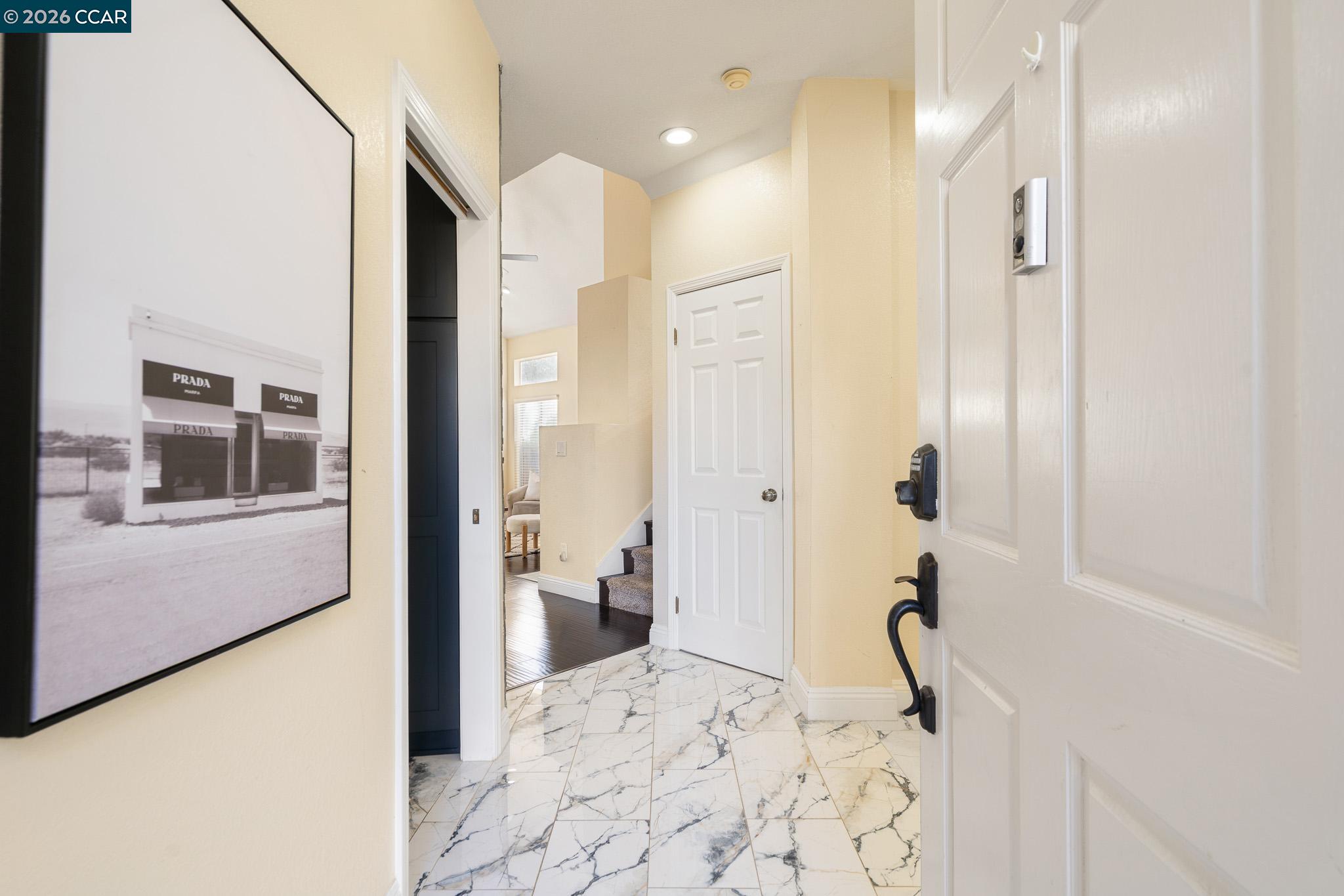 Detail Gallery Image 3 of 55 For 1383 Shell Ln, Clayton,  CA 94517 - 3 Beds | 3 Baths