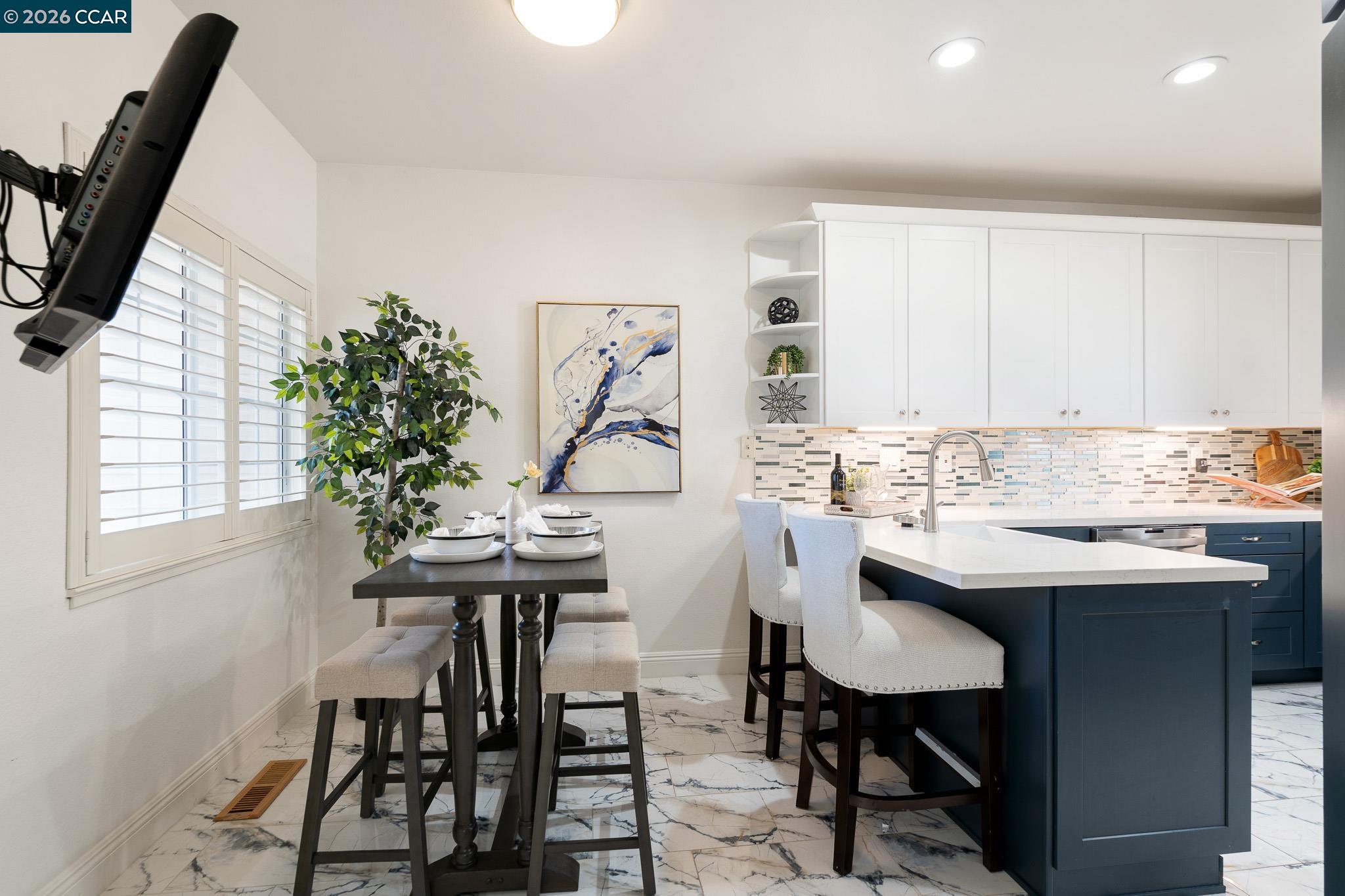 Detail Gallery Image 8 of 55 For 1383 Shell Ln, Clayton,  CA 94517 - 3 Beds | 3 Baths