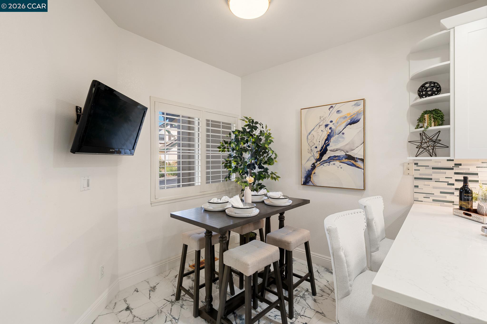 Detail Gallery Image 9 of 55 For 1383 Shell Ln, Clayton,  CA 94517 - 3 Beds | 3 Baths