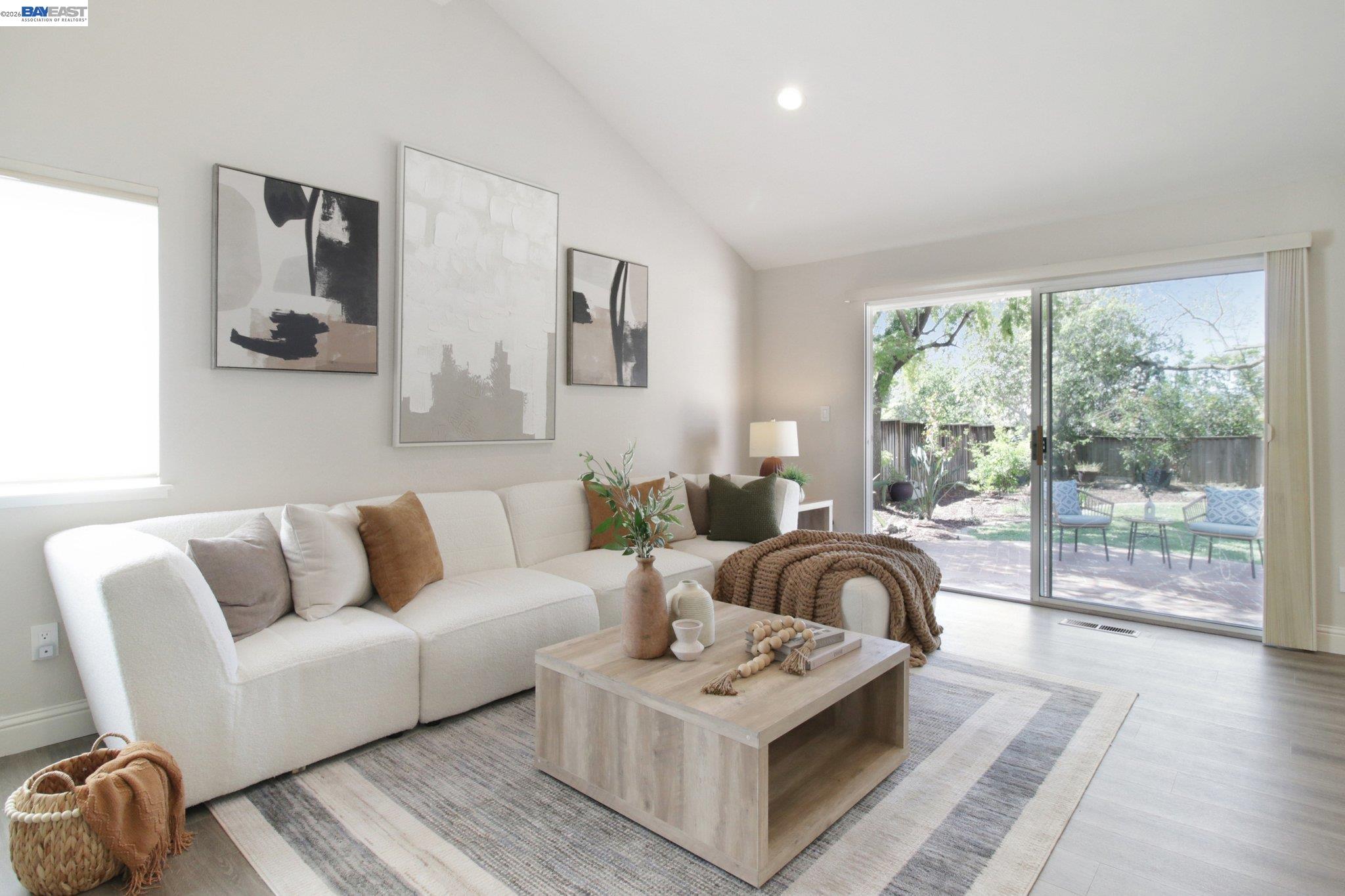 Detail Gallery Image 11 of 47 For 3388 Royal Meadow Ln, San Jose,  CA 95135 - 4 Beds | 3 Baths