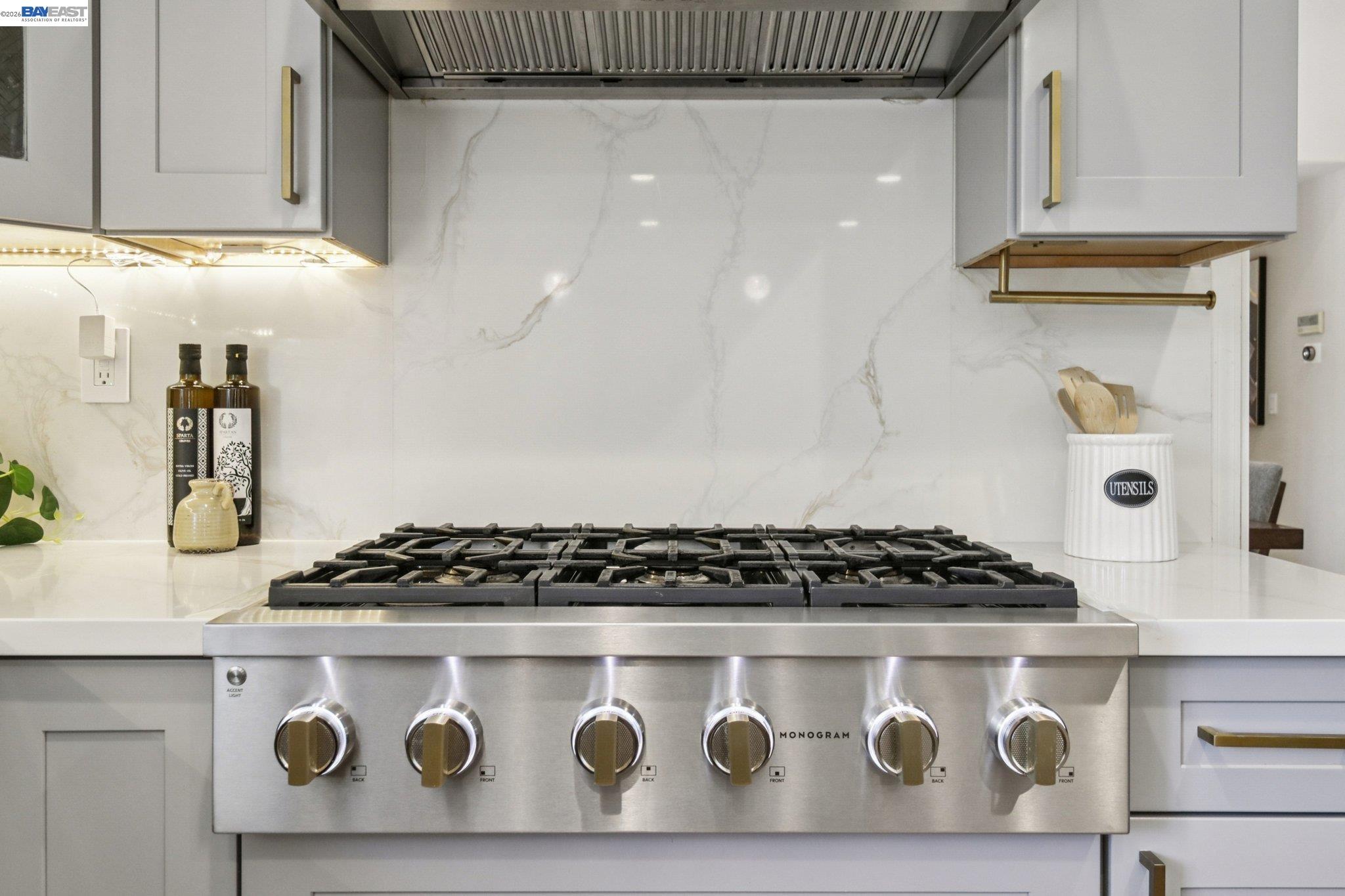 Detail Gallery Image 17 of 47 For 3388 Royal Meadow Ln, San Jose,  CA 95135 - 4 Beds | 3 Baths