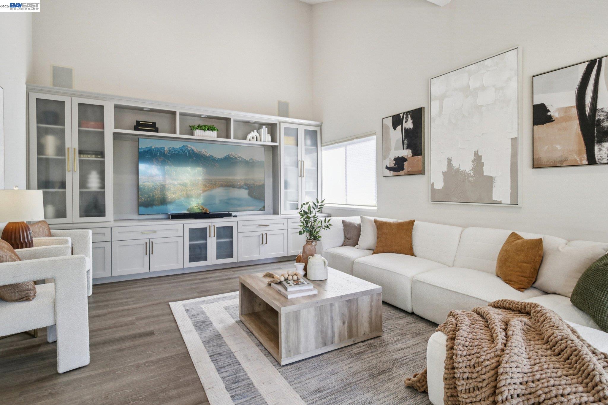 Detail Gallery Image 3 of 47 For 3388 Royal Meadow Ln, San Jose,  CA 95135 - 4 Beds | 3 Baths