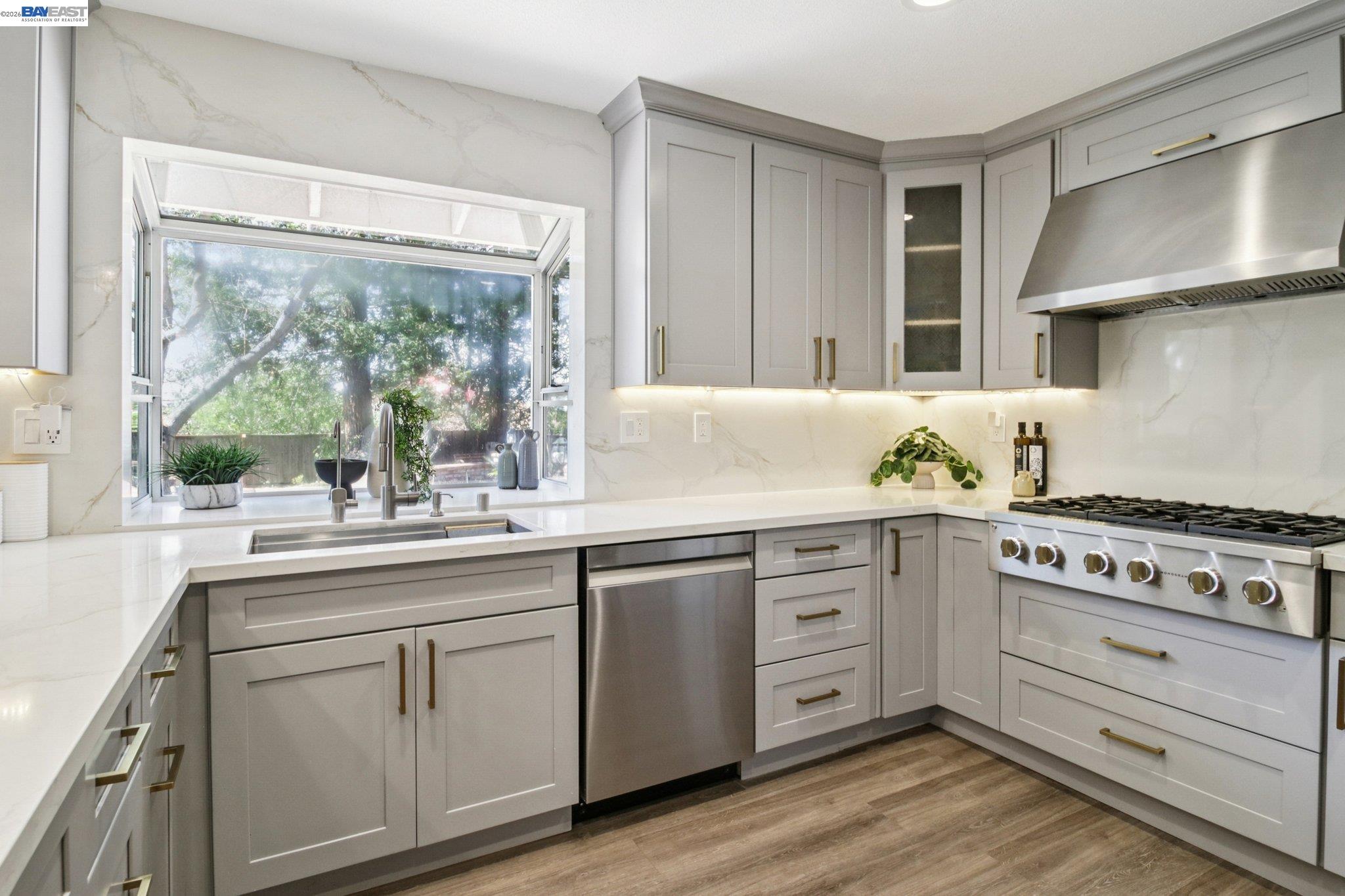 Detail Gallery Image 4 of 47 For 3388 Royal Meadow Ln, San Jose,  CA 95135 - 4 Beds | 3 Baths