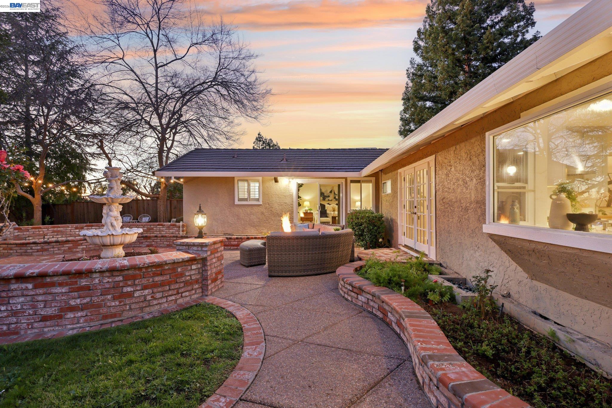 Detail Gallery Image 7 of 47 For 3388 Royal Meadow Ln, San Jose,  CA 95135 - 4 Beds | 3 Baths