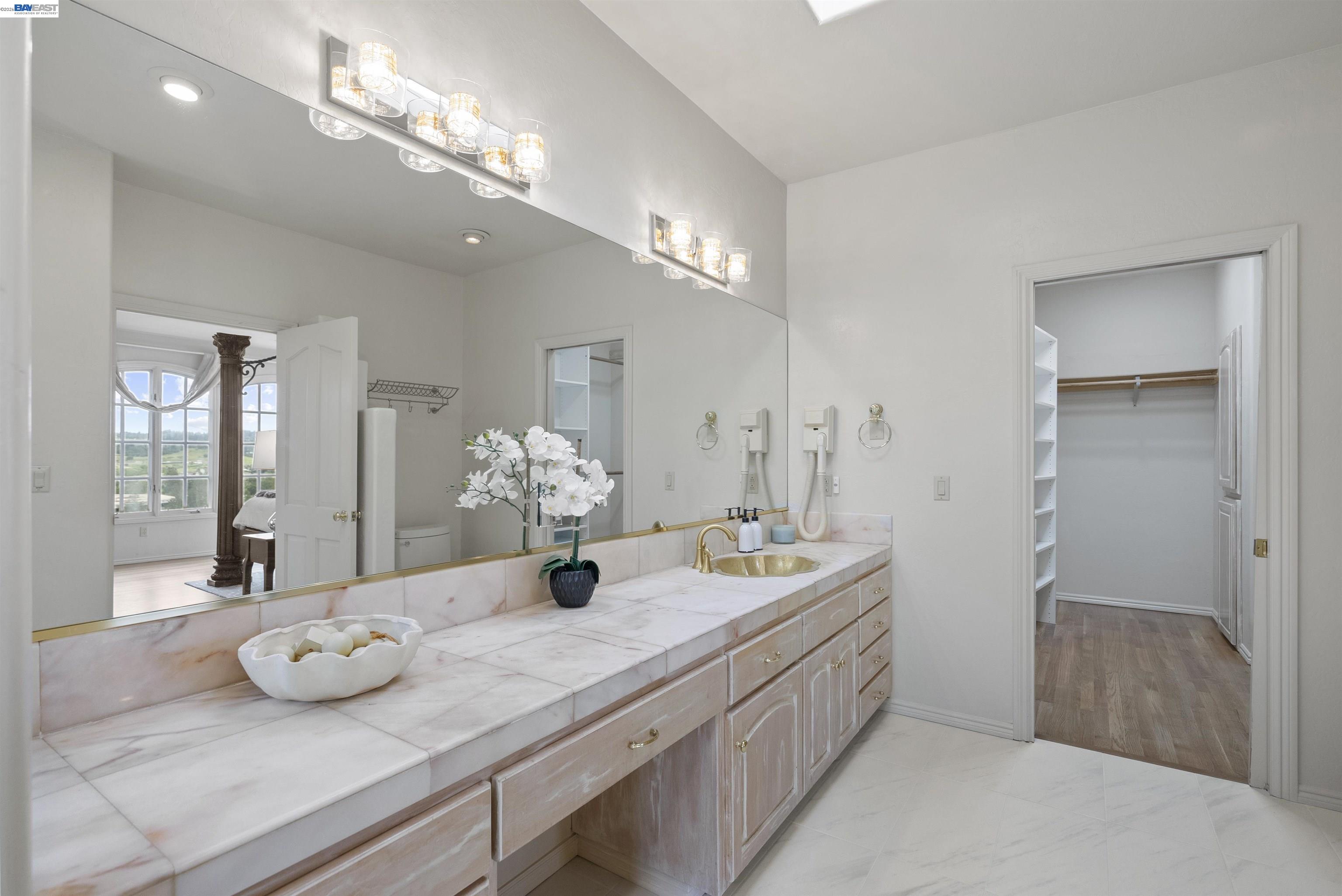 Detail Gallery Image 12 of 33 For 112 Sunset Ter, Scotts Valley,  CA 95066 - 4 Beds | 3/1 Baths