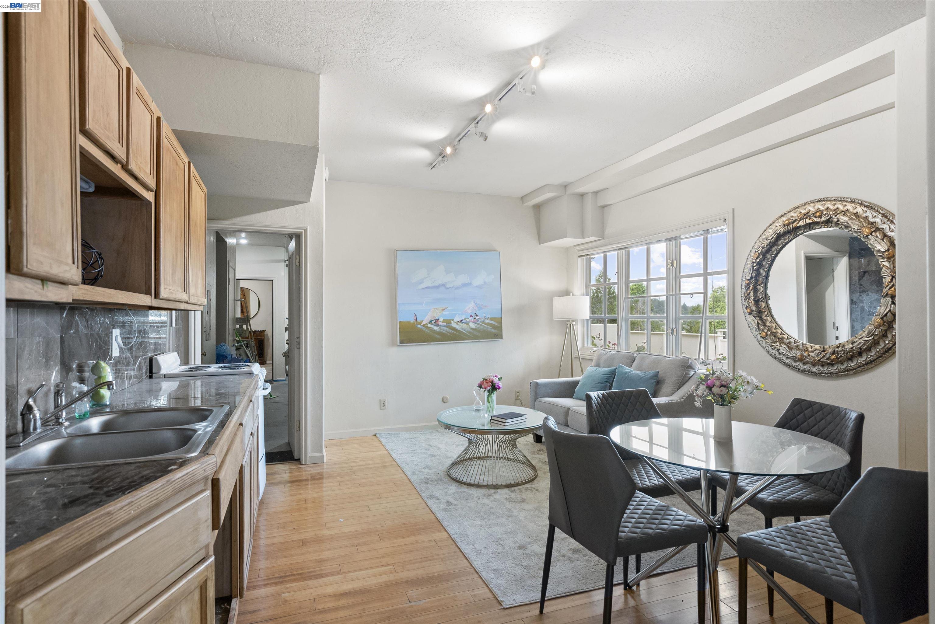 Detail Gallery Image 20 of 33 For 112 Sunset Ter, Scotts Valley,  CA 95066 - 4 Beds | 3/1 Baths