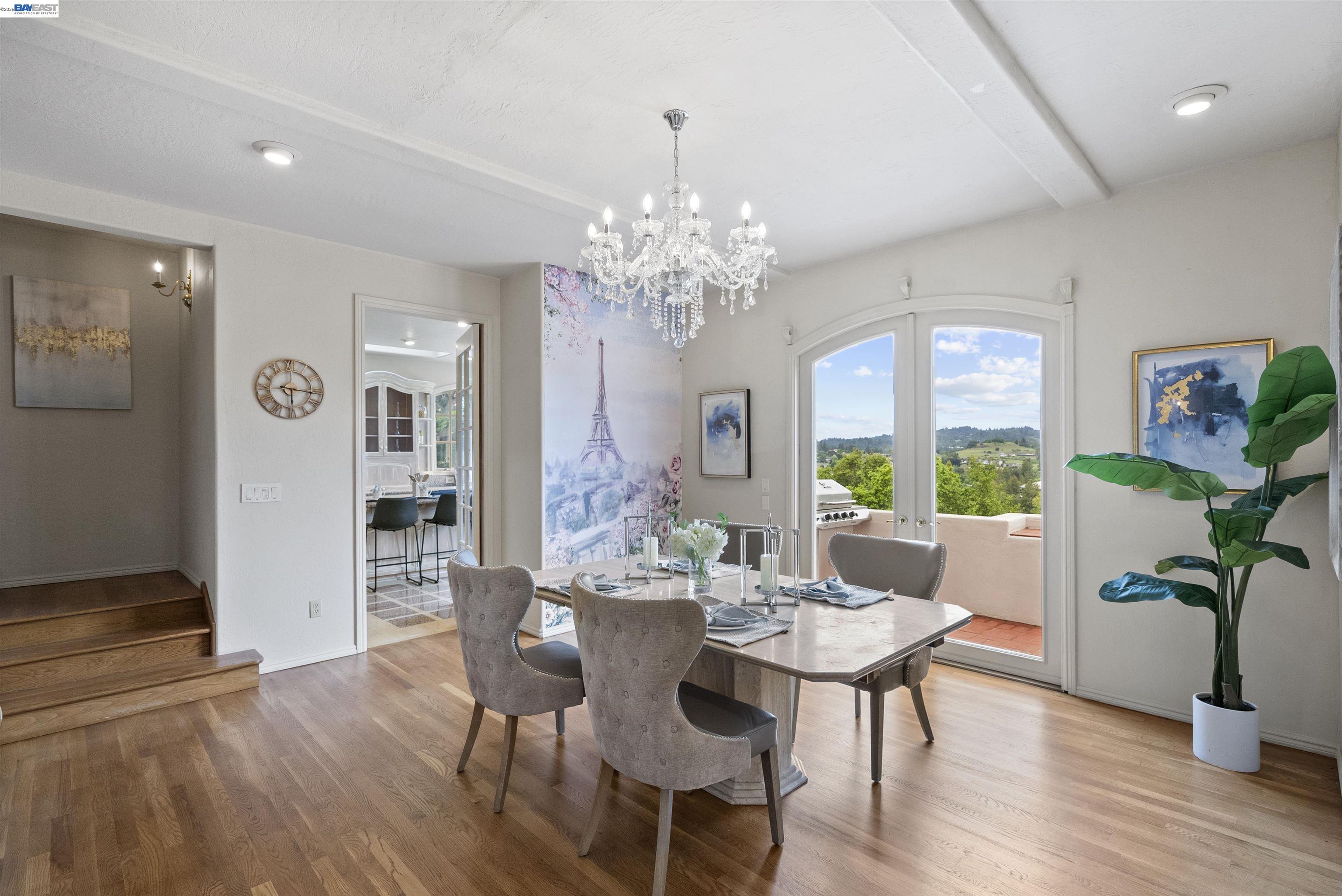 Detail Gallery Image 3 of 33 For 112 Sunset Ter, Scotts Valley,  CA 95066 - 4 Beds | 3/1 Baths