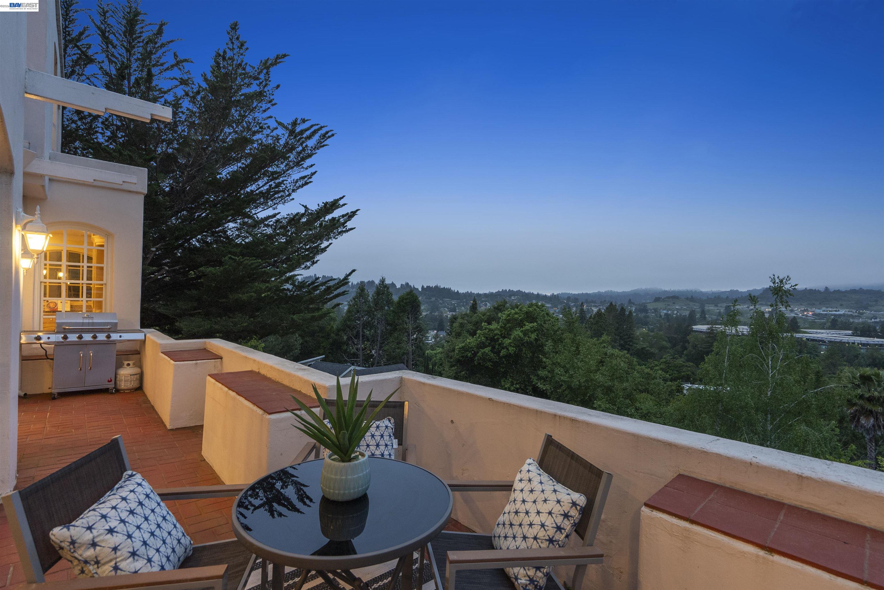 Detail Gallery Image 25 of 33 For 112 Sunset Ter, Scotts Valley,  CA 95066 - 4 Beds | 3/1 Baths