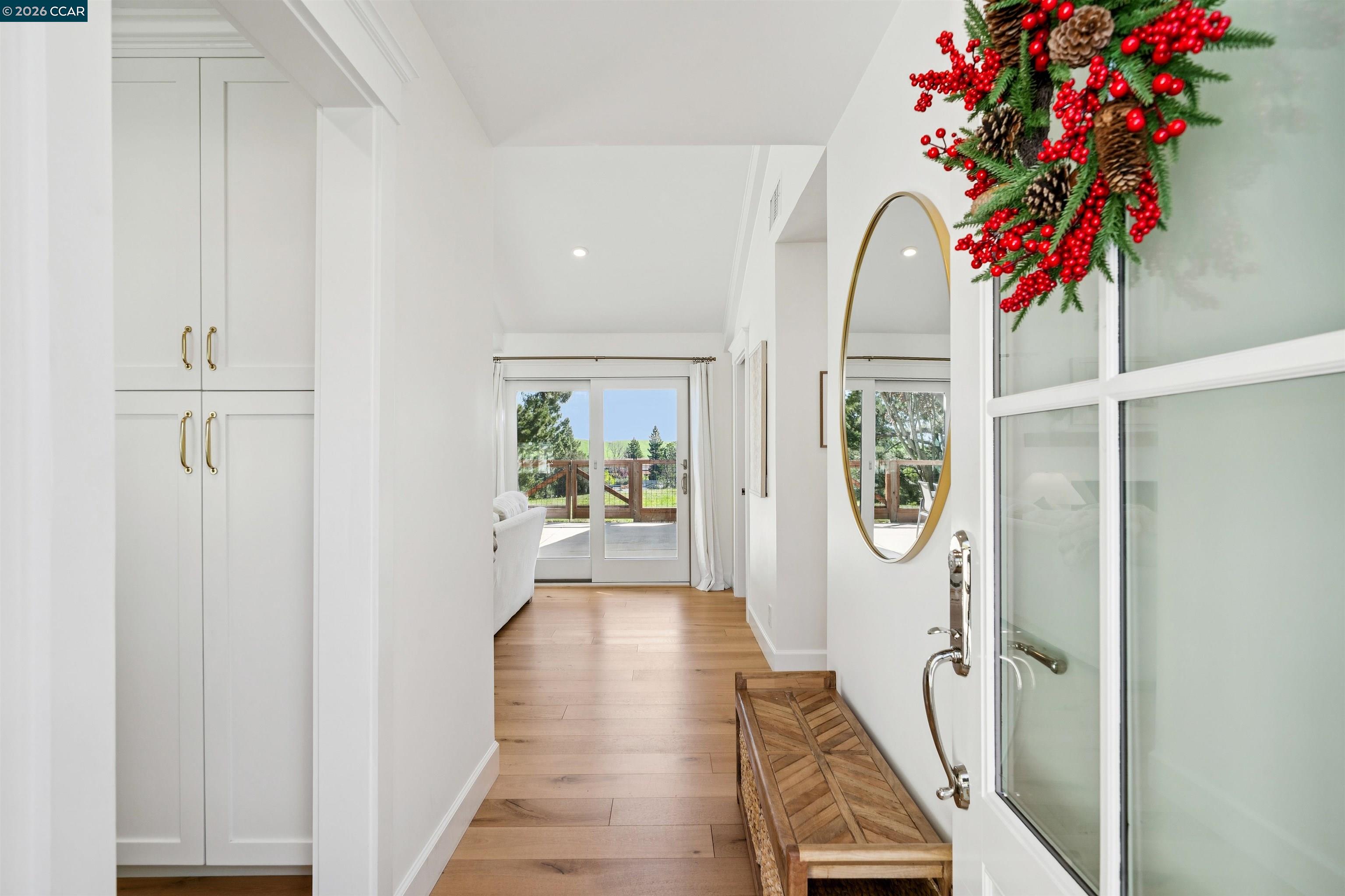 Detail Gallery Image 2 of 27 For 31 Ascot Place, Moraga,  CA 94556 - 3 Beds | 2 Baths