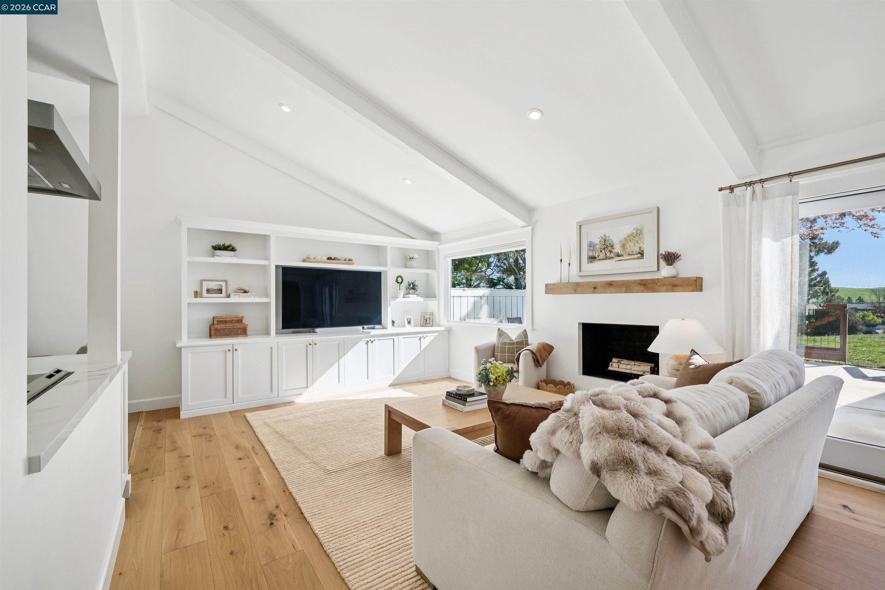 Photo #4: 41127233 Listing: Photo #4