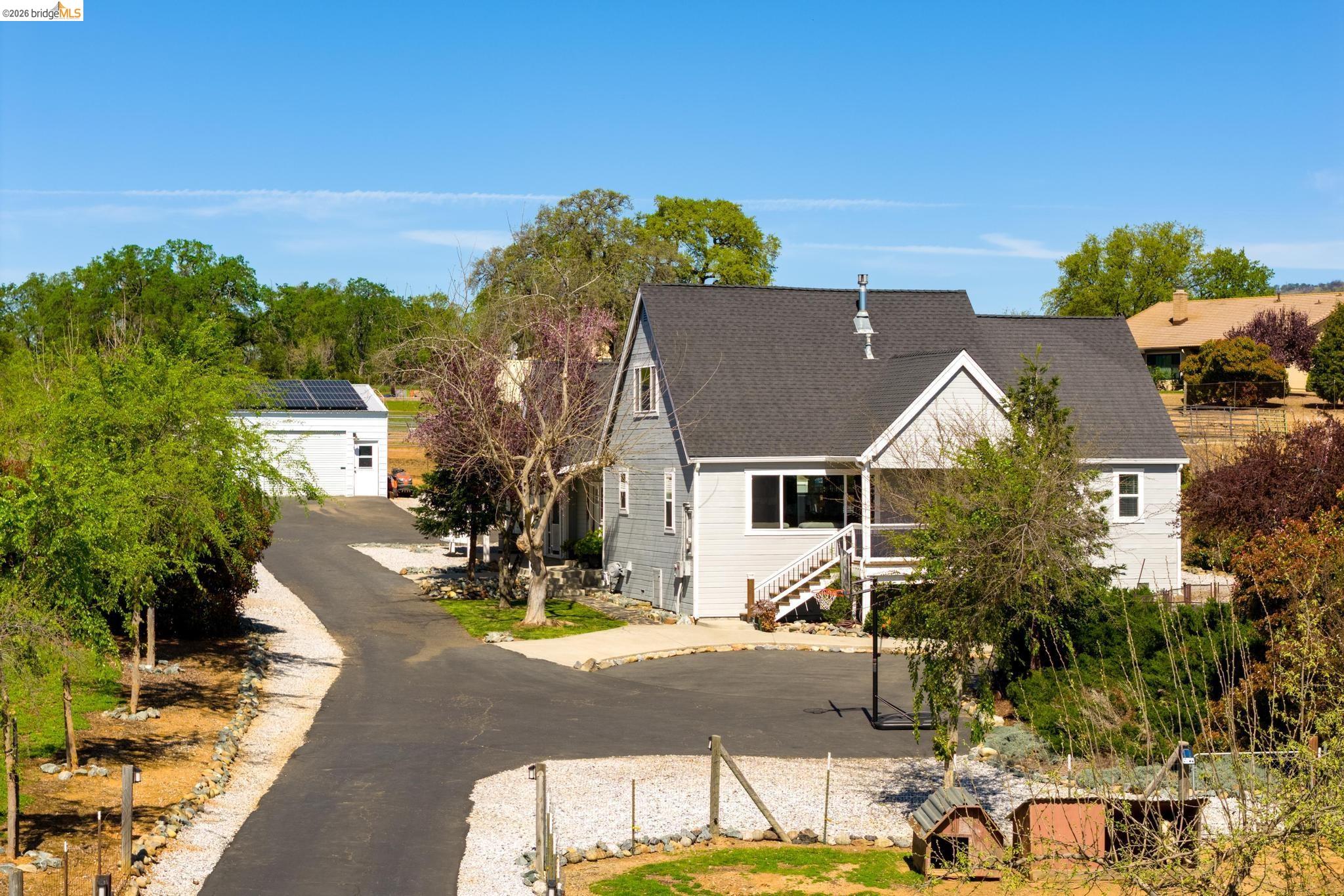 Detail Gallery Image 2 of 60 For 1815 Hoya Ct., Copperopolis,  CA 95228-9531 - 4 Beds | 2 Baths