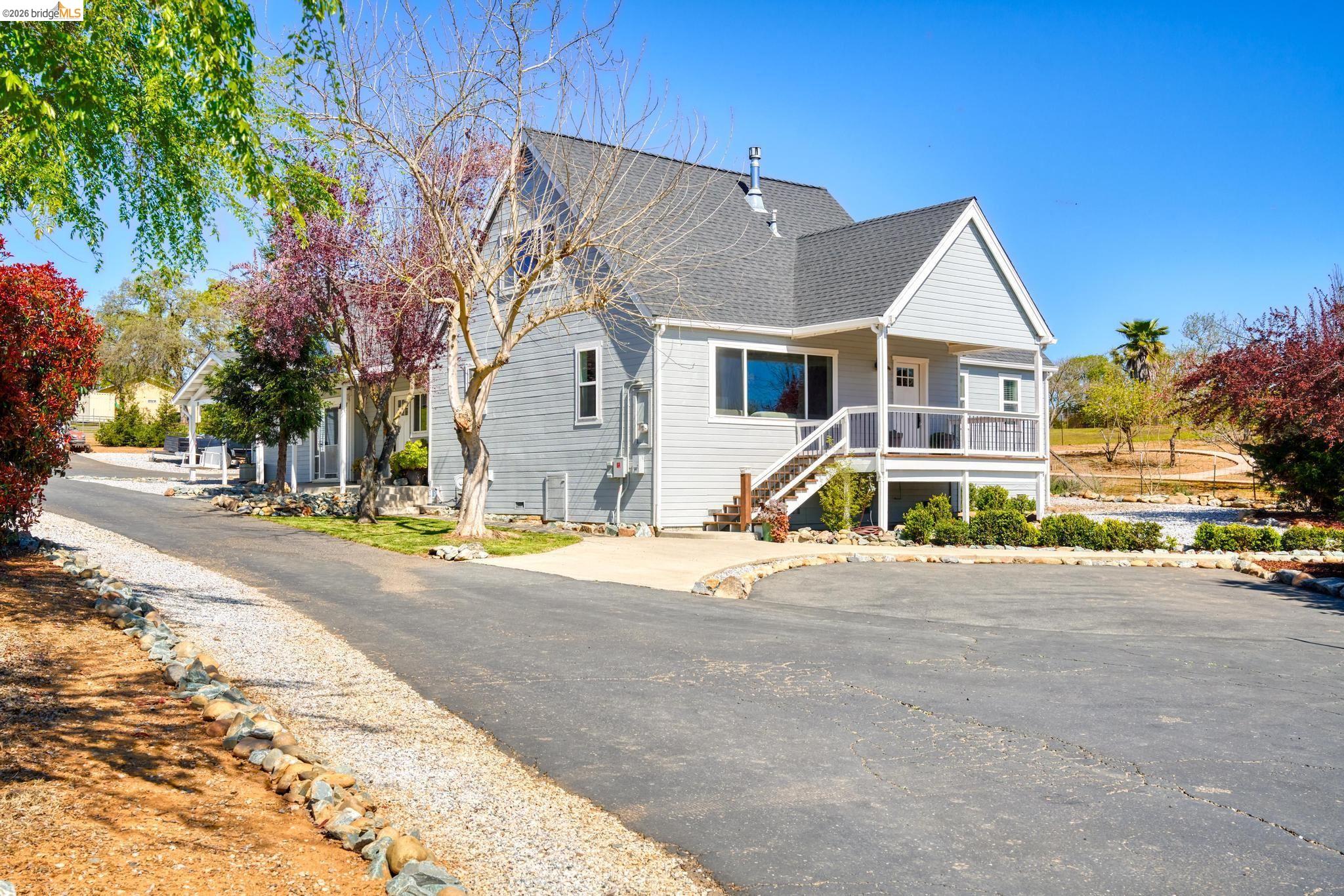 Detail Gallery Image 3 of 60 For 1815 Hoya Ct., Copperopolis,  CA 95228-9531 - 4 Beds | 2 Baths