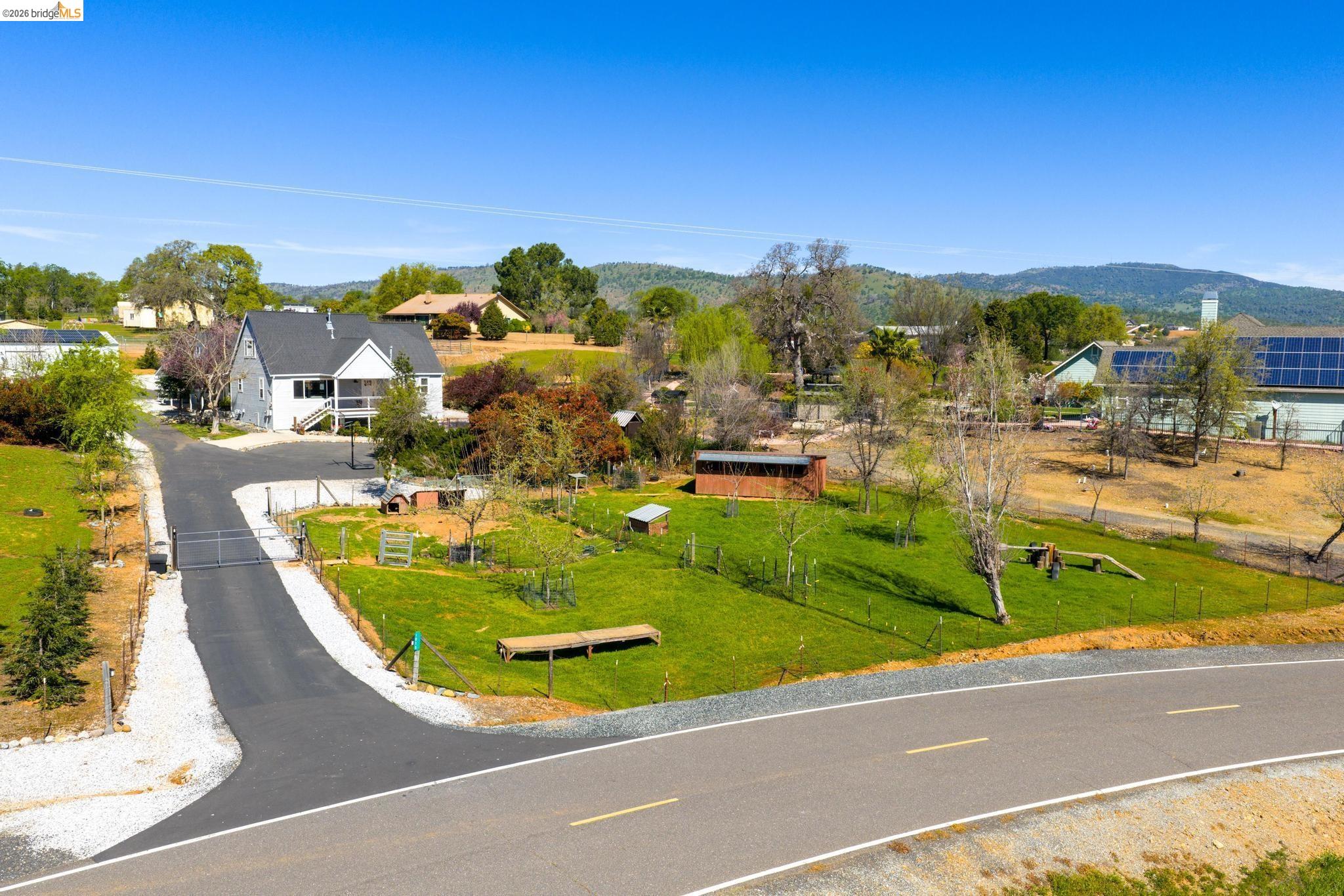 Detail Gallery Image 6 of 60 For 1815 Hoya Ct., Copperopolis,  CA 95228-9531 - 4 Beds | 2 Baths