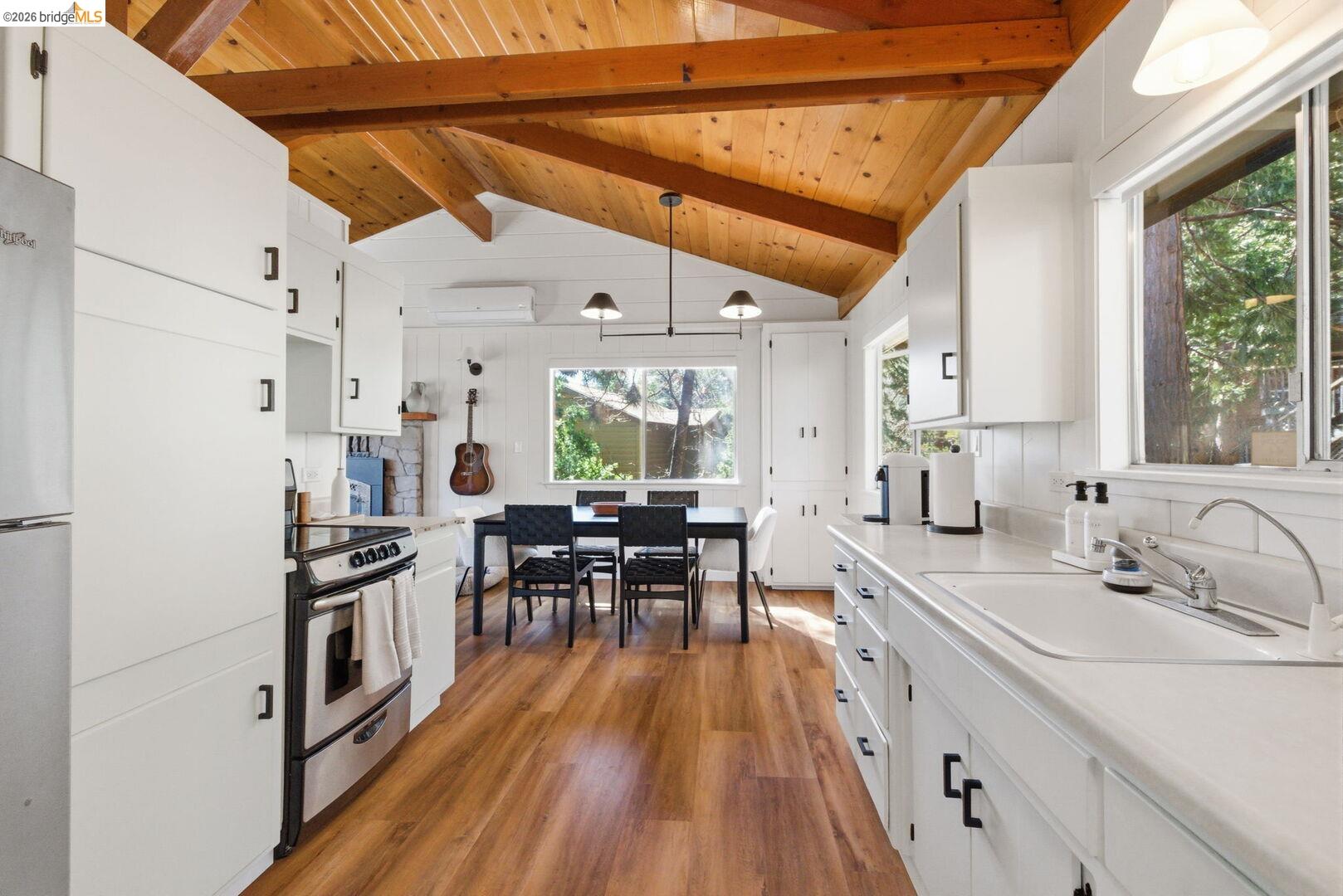 Detail Gallery Image 15 of 33 For 20764 Hekeke Ln, Mi Wuk Village,  CA 95346 - 3 Beds | 2 Baths